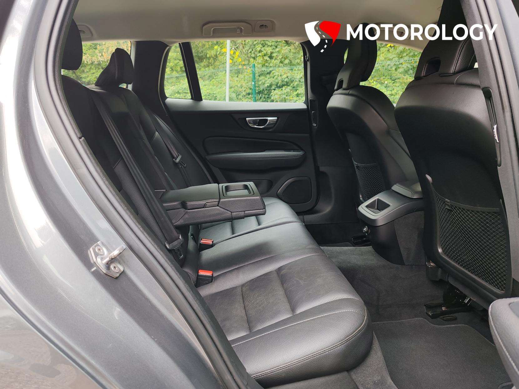 2019 VOLVO V60 2019 VOLVO V60