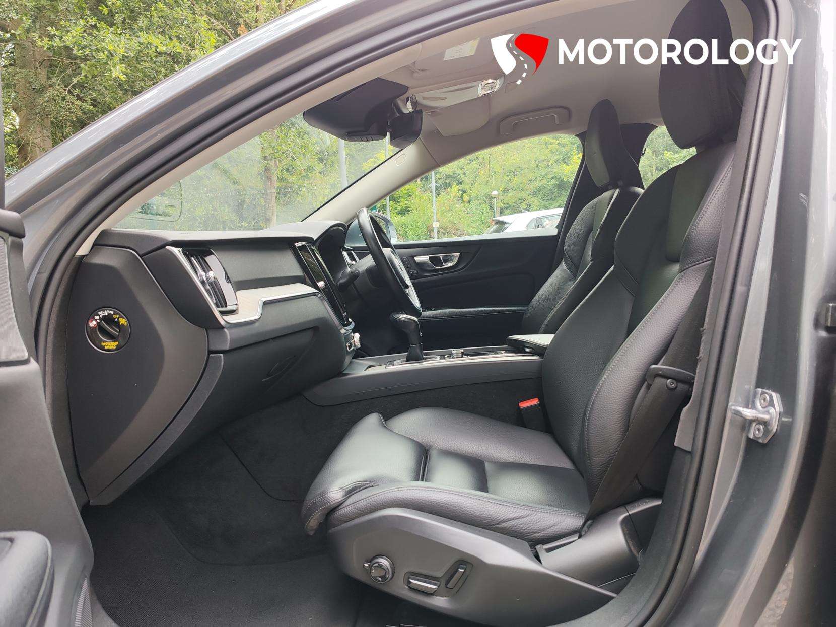 2019 VOLVO V60 2019 VOLVO V60