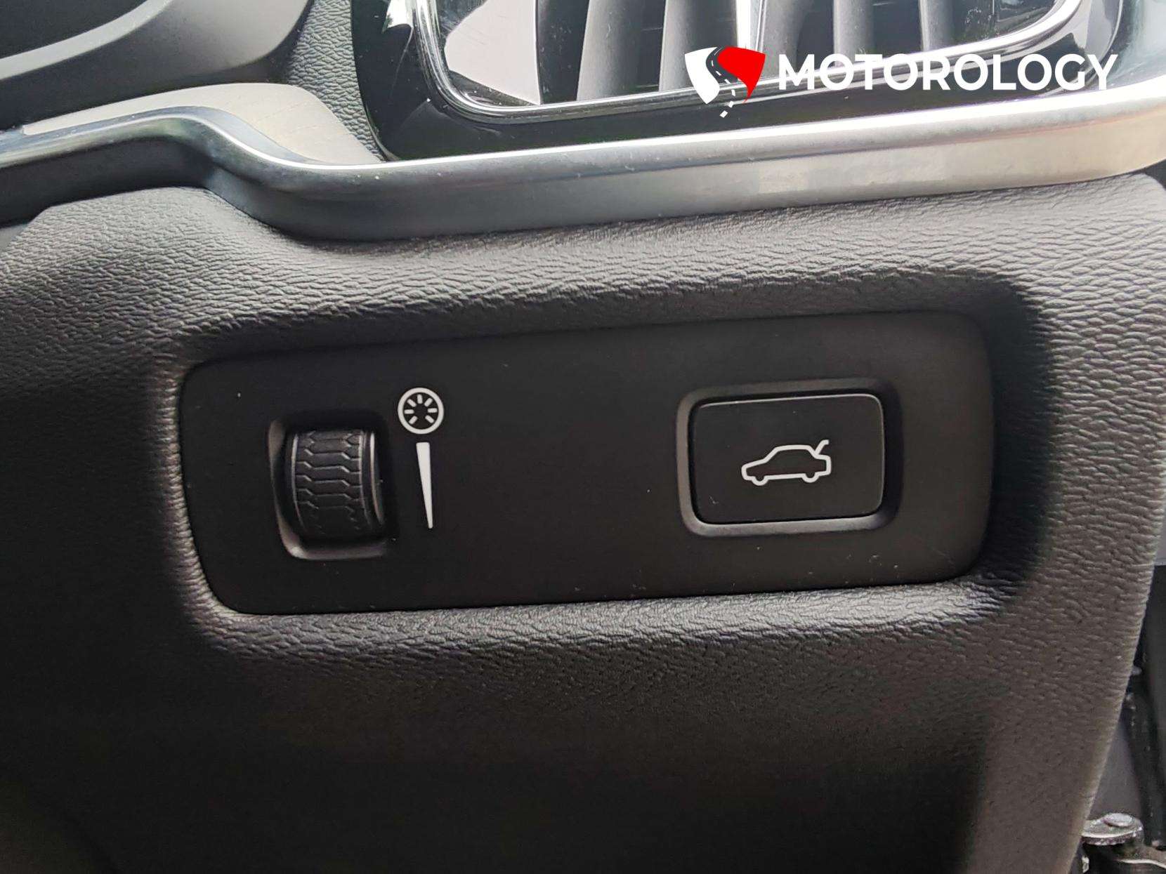 2019 VOLVO V60 2019 VOLVO V60