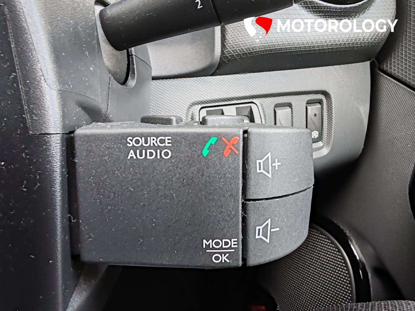 2014 RENAULT CLIO 2014 RENAULT CLIO