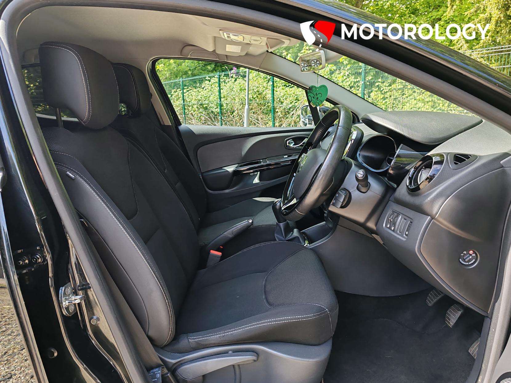 2014 RENAULT CLIO 2014 RENAULT CLIO