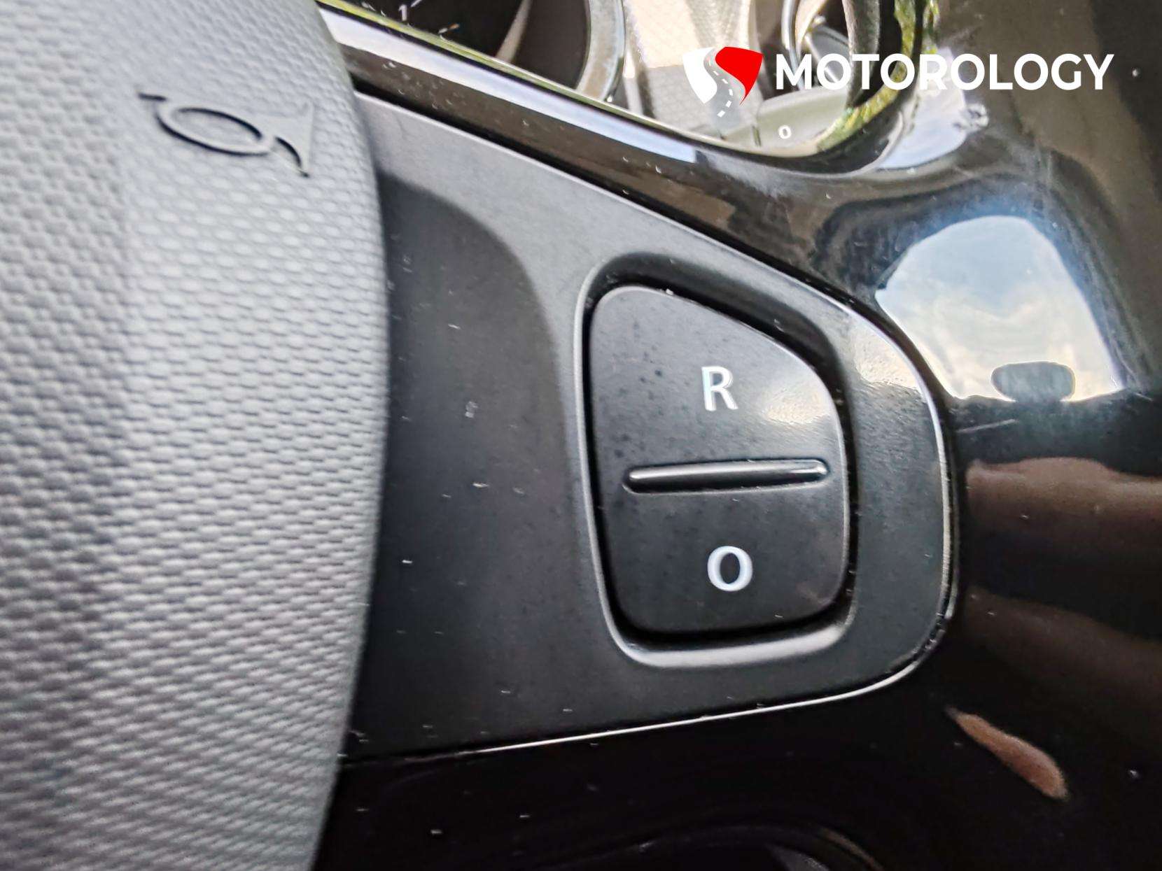 2014 RENAULT CLIO 2014 RENAULT CLIO