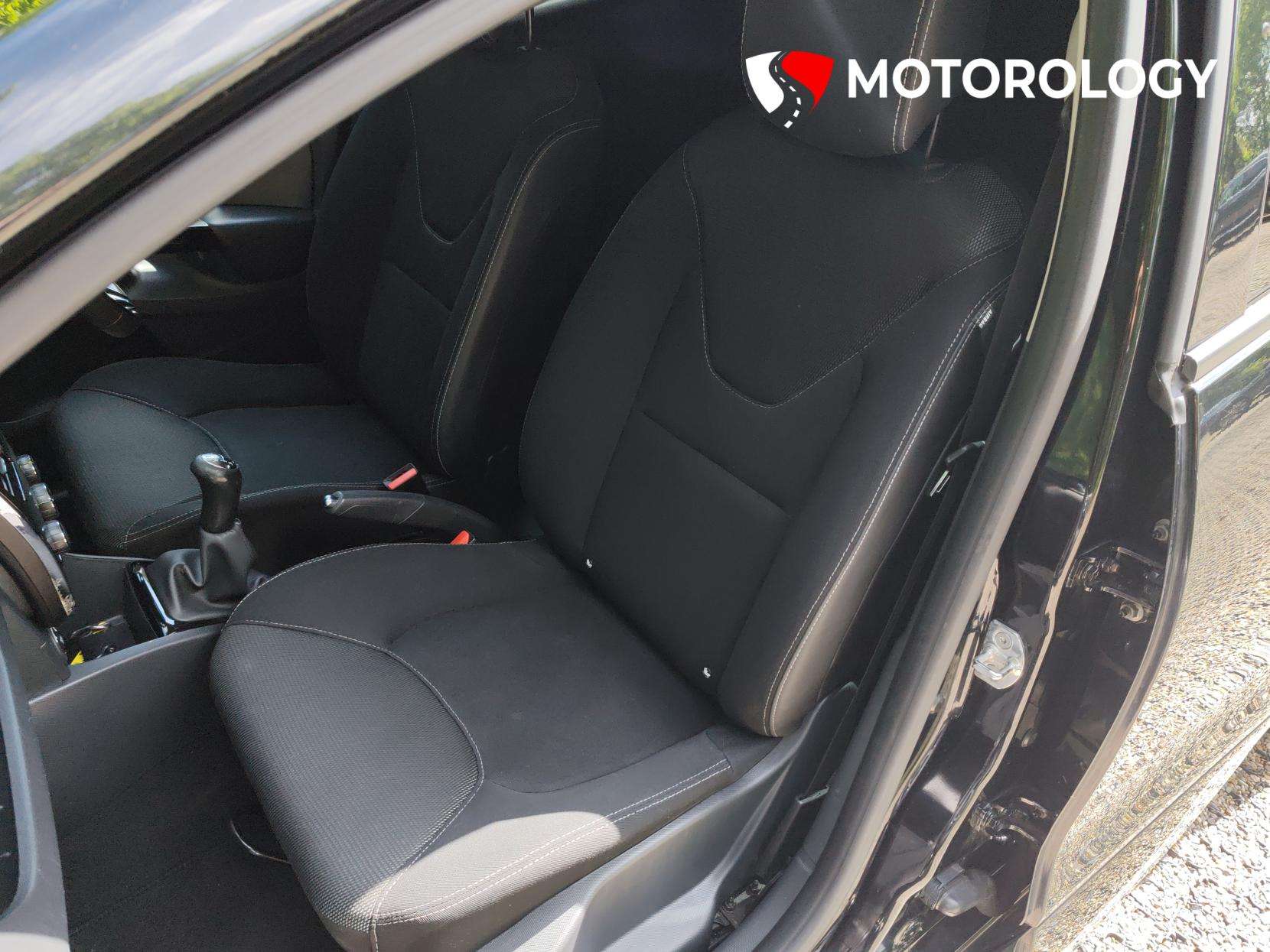 2014 RENAULT CLIO 2014 RENAULT CLIO