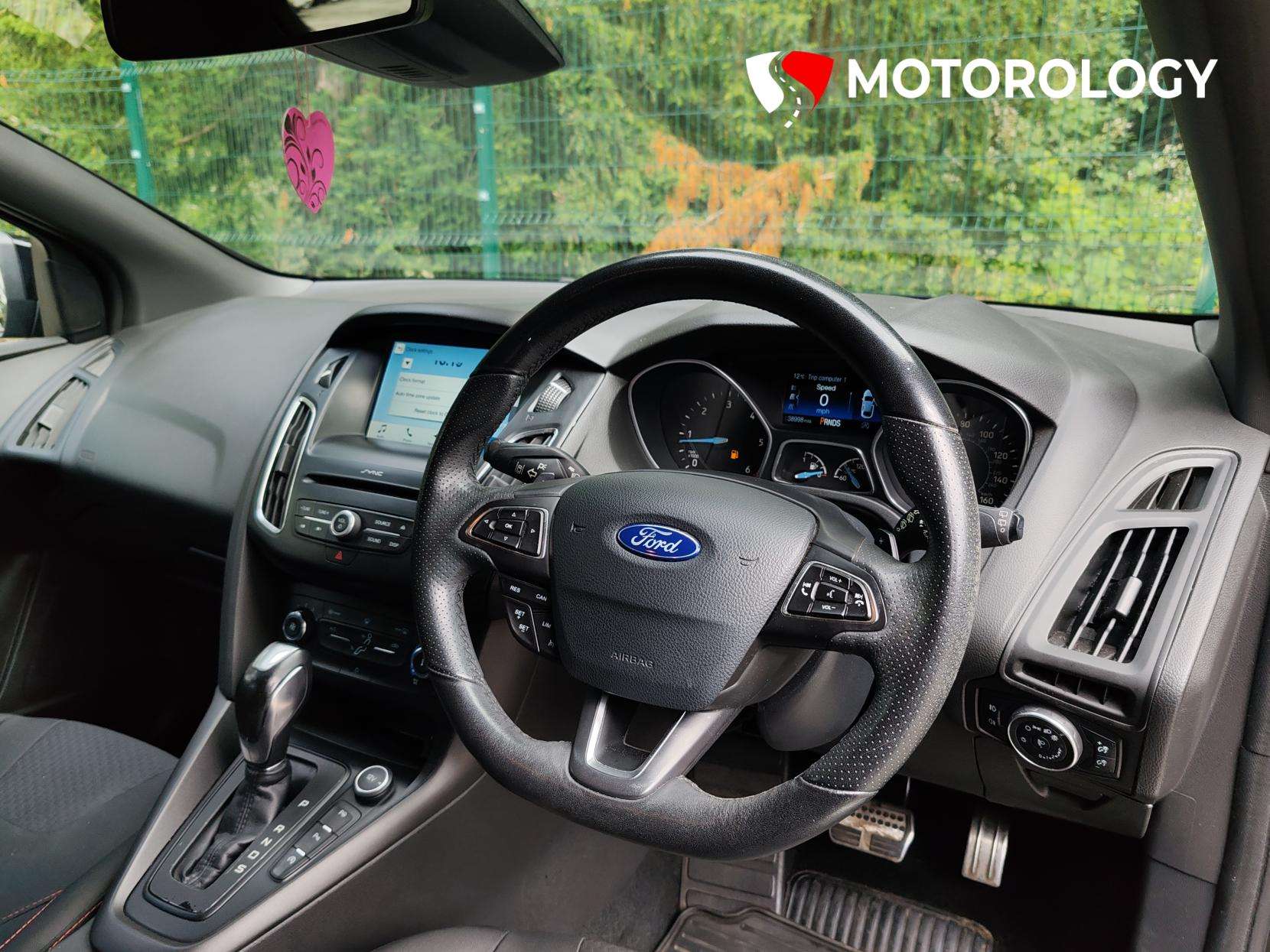 A 2017 FORD FOCUS 1.5 TDCi ST-Line Hatchback 5dr Diesel Powershift Euro 6 (s/s) (120 ps) A 2017 FORD FOCUS 1.5 TDCi ST-Line Hatchback 5dr Diesel Powershift Euro 6 (s/s) (120 ps)