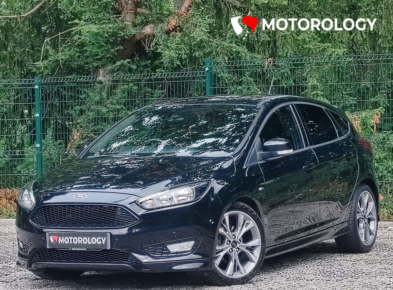 A 2017 FORD FOCUS 1.5 TDCi ST-Line Hatchback 5dr Diesel Powershift Euro 6 (s/s) (120 ps) A 2017 FORD FOCUS 1.5 TDCi ST-Line Hatchback 5dr Diesel Powershift Euro 6 (s/s) (120 ps)
