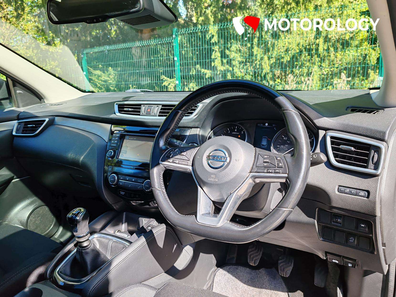A 2018 NISSAN QASHQAI 1.3 DIG-T N-Connecta SUV 5dr Petrol Manual Euro 6 (s/s) (140 ps) A 2018 NISSAN QASHQAI 1.3 DIG-T N-Connecta SUV 5dr Petrol Manual Euro 6 (s/s) (140 ps)
