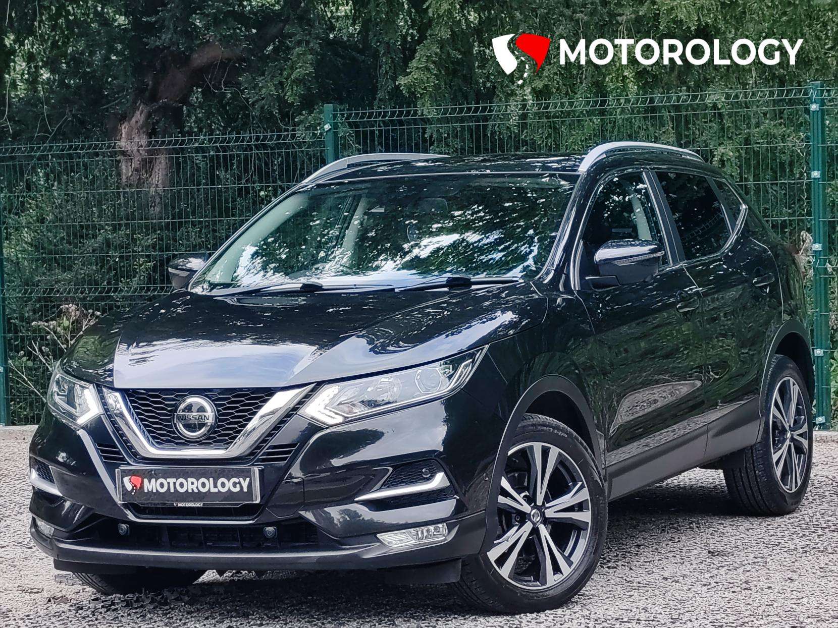 A 2018 NISSAN QASHQAI 1.3 DIG-T N-Connecta SUV 5dr Petrol Manual Euro 6 (s/s) (140 ps) A 2018 NISSAN QASHQAI 1.3 DIG-T N-Connecta SUV 5dr Petrol Manual Euro 6 (s/s) (140 ps)