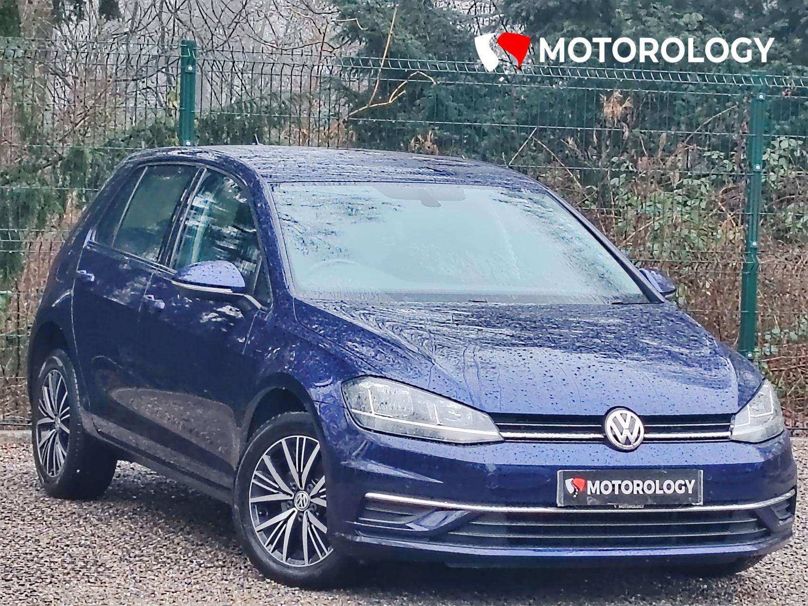 A 2017 VOLKSWAGEN GOLF 1.6 TDI SE Nav Hatchback 5dr Diesel DSG Euro 6 (s/s) (115 ps) A 2017 VOLKSWAGEN GOLF 1.6 TDI SE Nav Hatchback 5dr Diesel DSG Euro 6 (s/s) (115 ps)