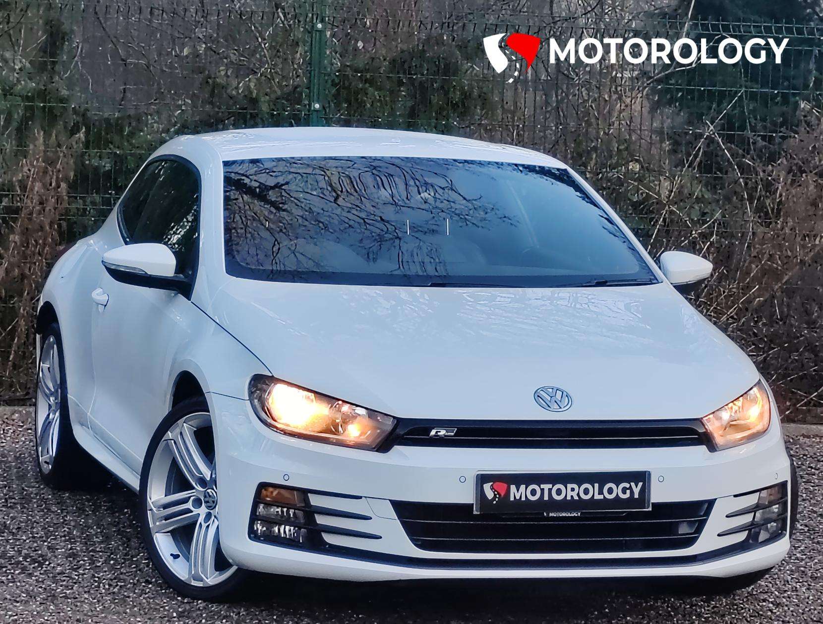 A 2016 VOLKSWAGEN SCIROCCO 2.0 TDI BlueMotion Tech R-Line Hatchback 3dr Diesel DSG Euro 6 (s/s) (184 ps) A 2016 VOLKSWAGEN SCIROCCO 2.0 TDI BlueMotion Tech R-Line Hatchback 3dr Diesel DSG Euro 6 (s/s) (184 ps)