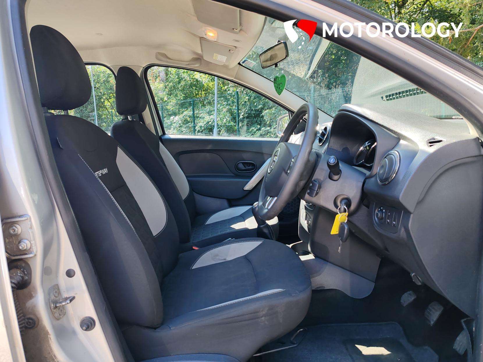 2016 DACIA SANDERO STEPWAY 2016 DACIA SANDERO STEPWAY