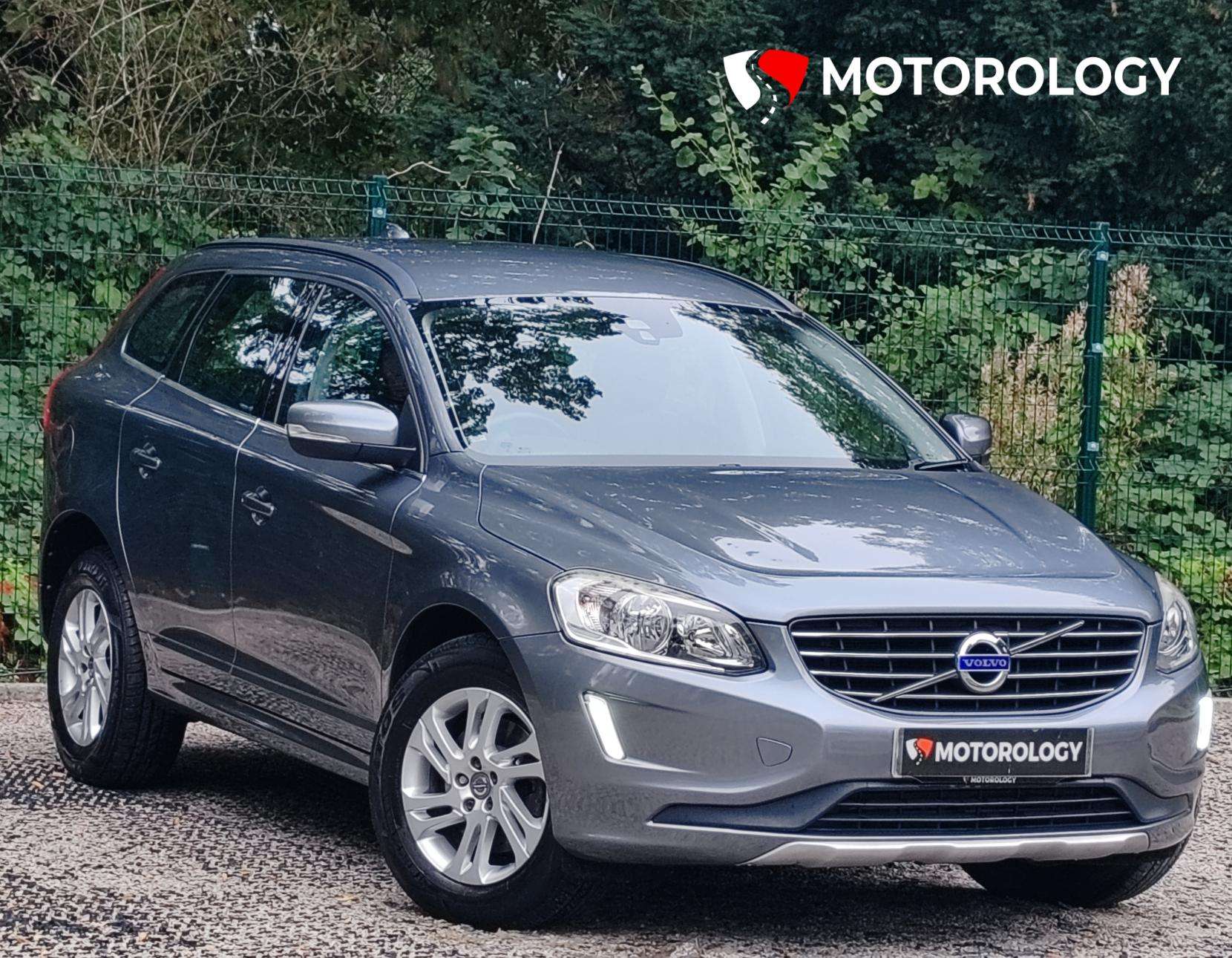 A 2016 VOLVO XC60 2.0 D4 SE Nav SUV 5dr Diesel Manual Euro 6 (s/s) (190 ps) A 2016 VOLVO XC60 2.0 D4 SE Nav SUV 5dr Diesel Manual Euro 6 (s/s) (190 ps)