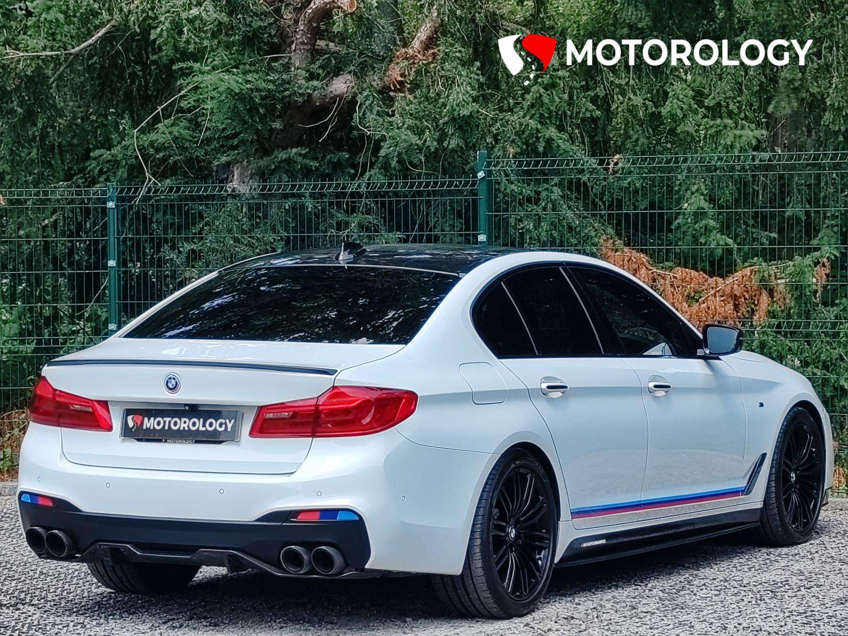 A 2017 BMW 5 SERIES 3.0 540i M Sport Saloon 4dr Petrol Auto xDrive Euro 6 (s/s) (340 ps) A 2017 BMW 5 SERIES 3.0 540i M Sport Saloon 4dr Petrol Auto xDrive Euro 6 (s/s) (340 ps)