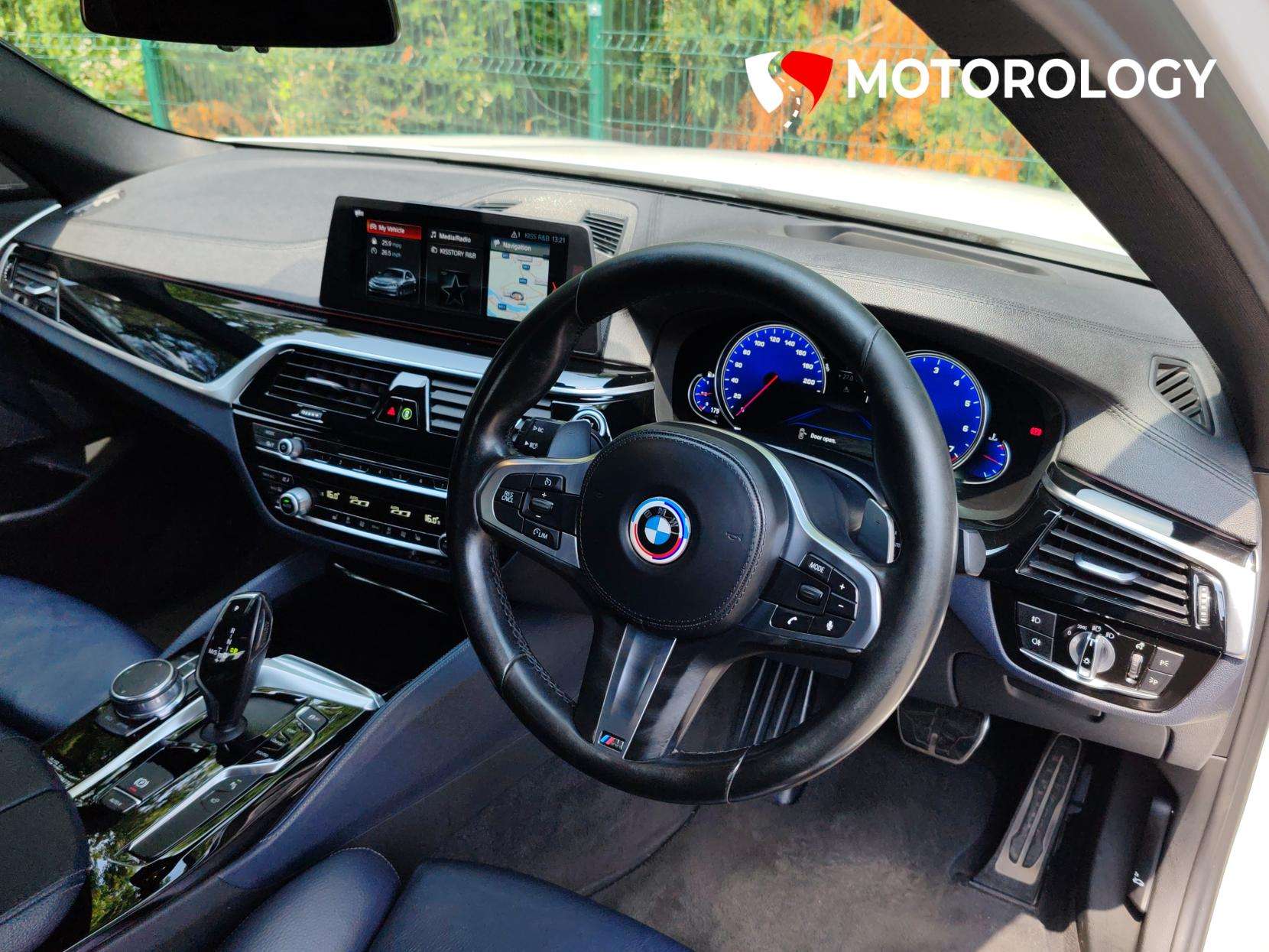 A 2017 BMW 5 SERIES 3.0 540i M Sport Saloon 4dr Petrol Auto xDrive Euro 6 (s/s) (340 ps) A 2017 BMW 5 SERIES 3.0 540i M Sport Saloon 4dr Petrol Auto xDrive Euro 6 (s/s) (340 ps)