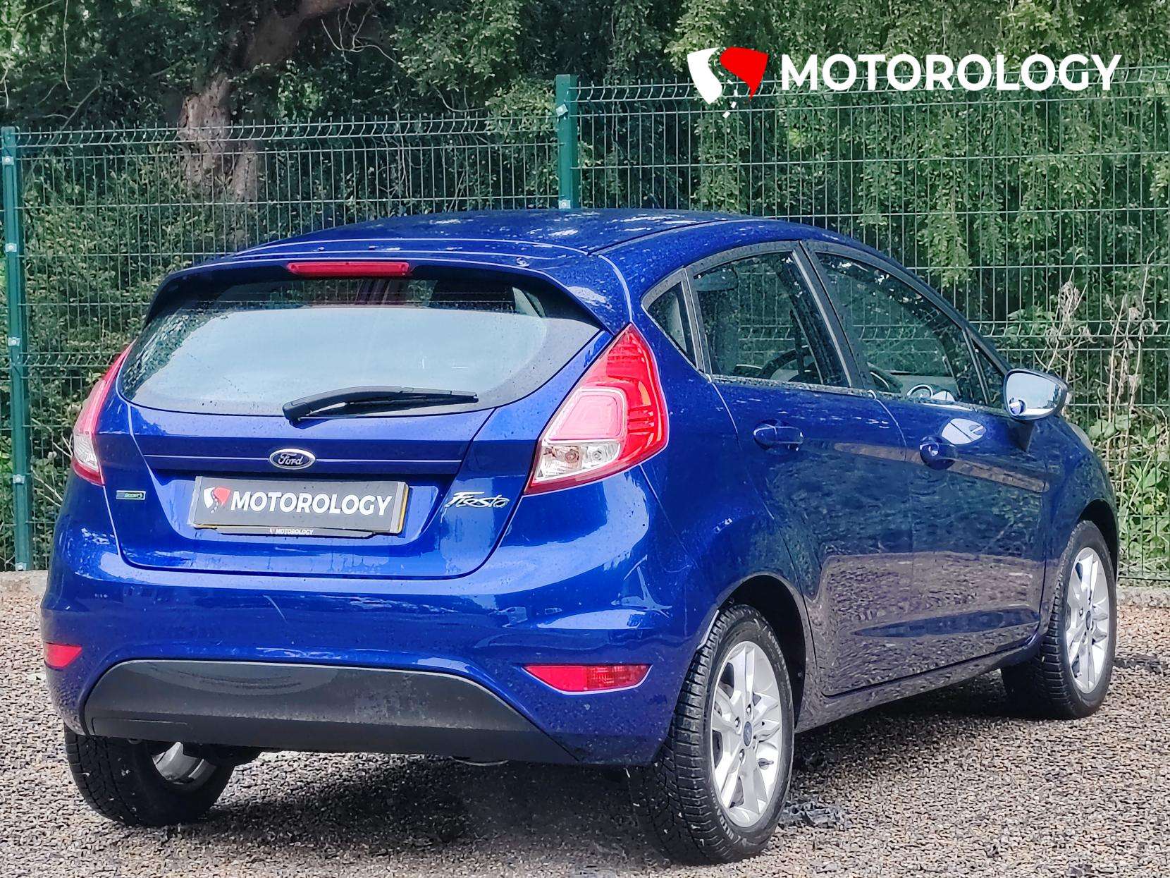 A 2015 FORD FIESTA 1.0T EcoBoost Zetec Hatchback 5dr Petrol Manual Euro 6 (s/s) (100 ps) A 2015 FORD FIESTA 1.0T EcoBoost Zetec Hatchback 5dr Petrol Manual Euro 6 (s/s) (100 ps)