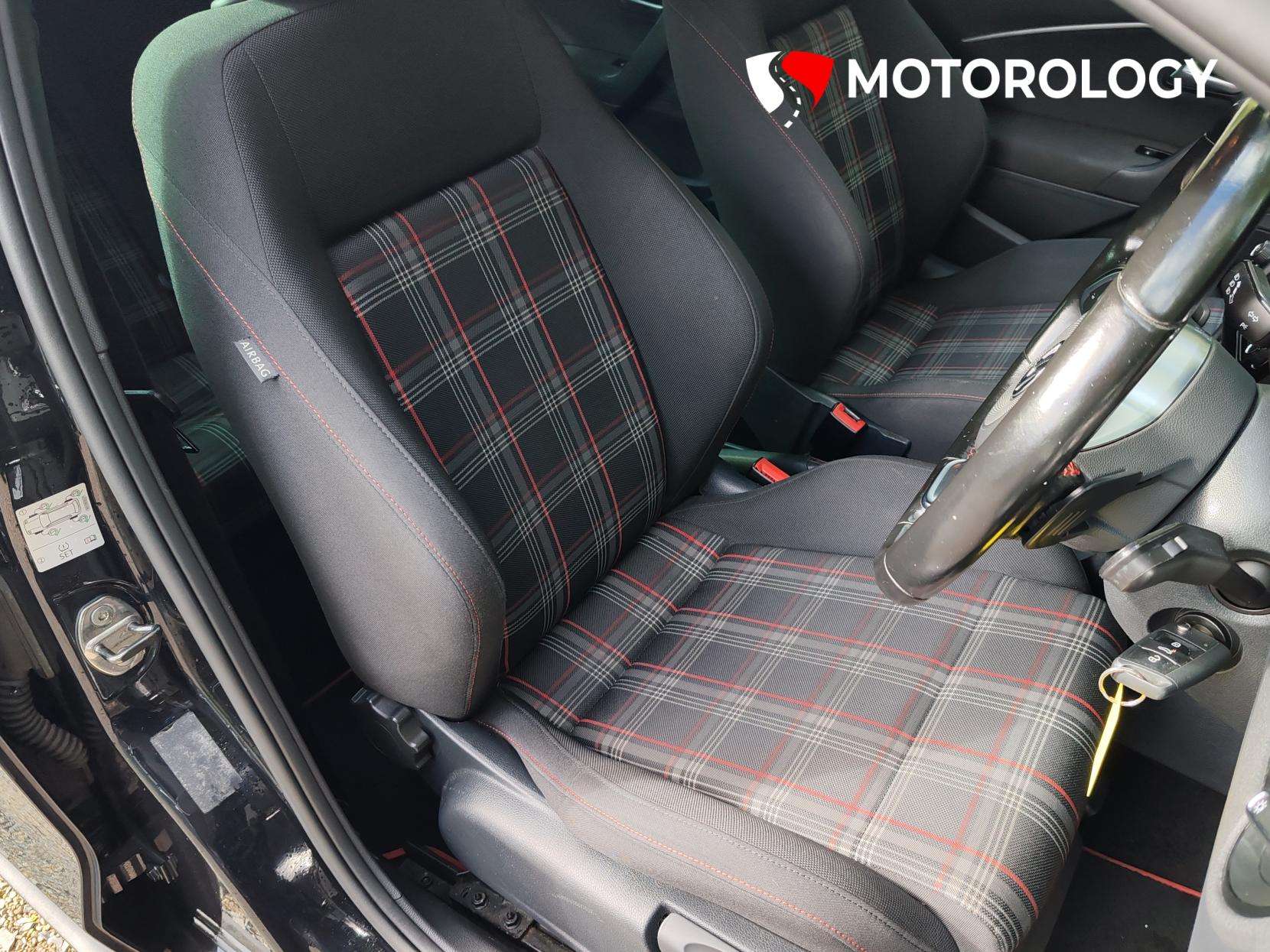 2017 VOLKSWAGEN POLO 2017 VOLKSWAGEN POLO