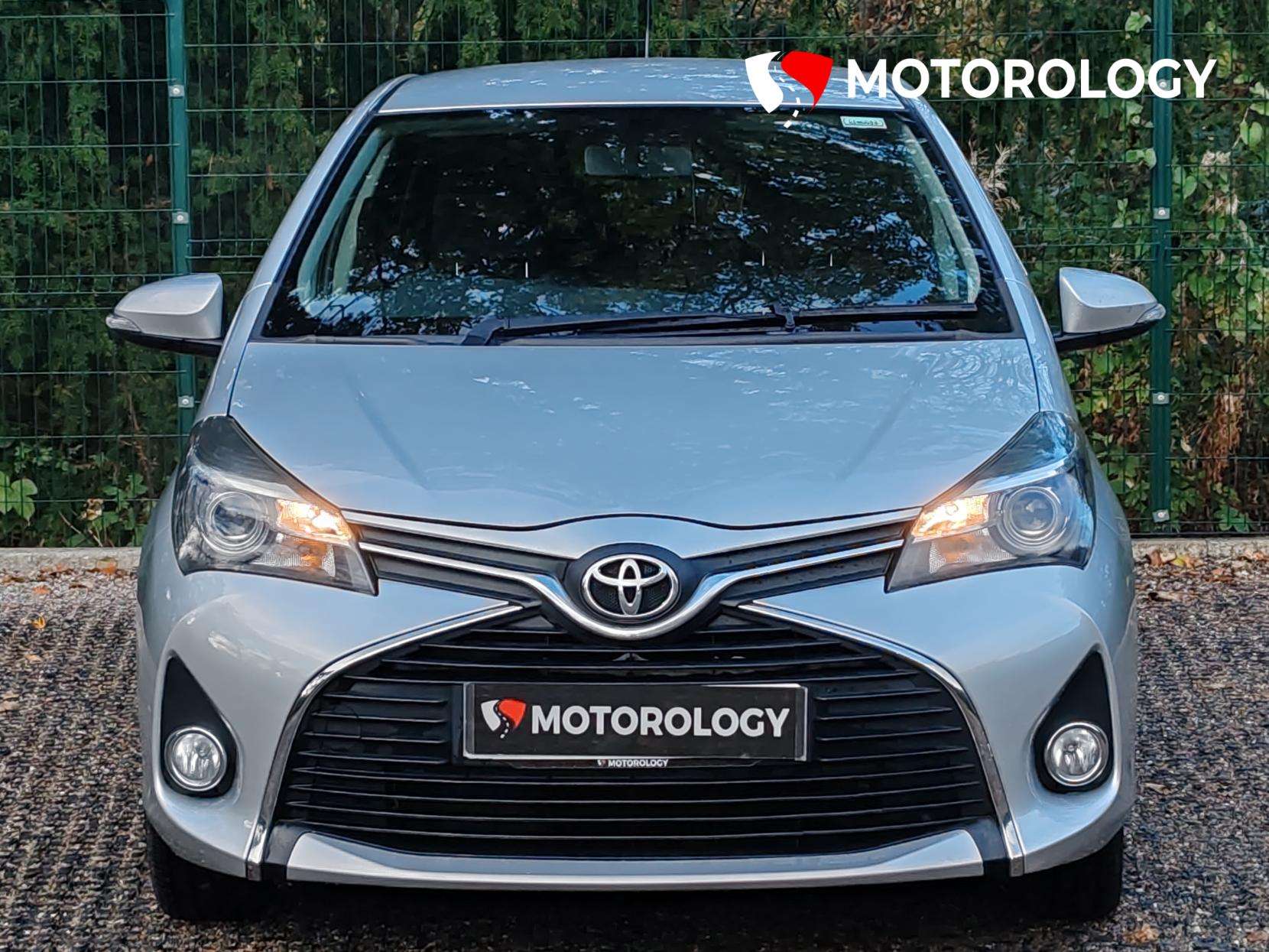 2016 TOYOTA YARIS 2016 TOYOTA YARIS