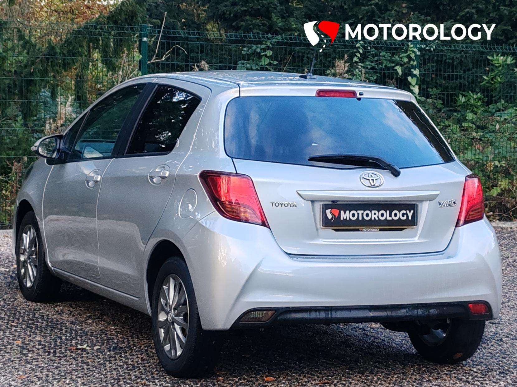 2016 TOYOTA YARIS 2016 TOYOTA YARIS