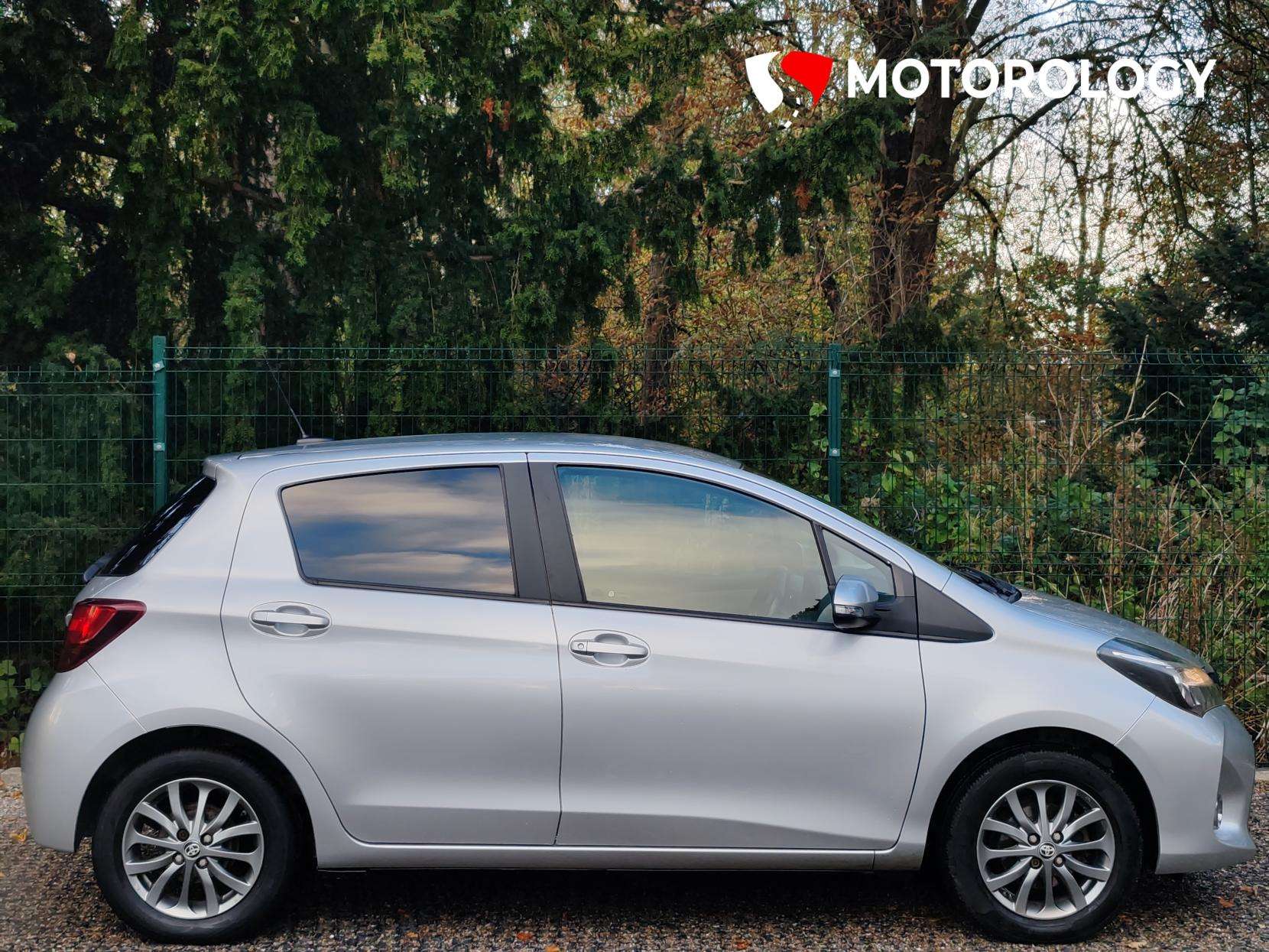 2016 TOYOTA YARIS 2016 TOYOTA YARIS