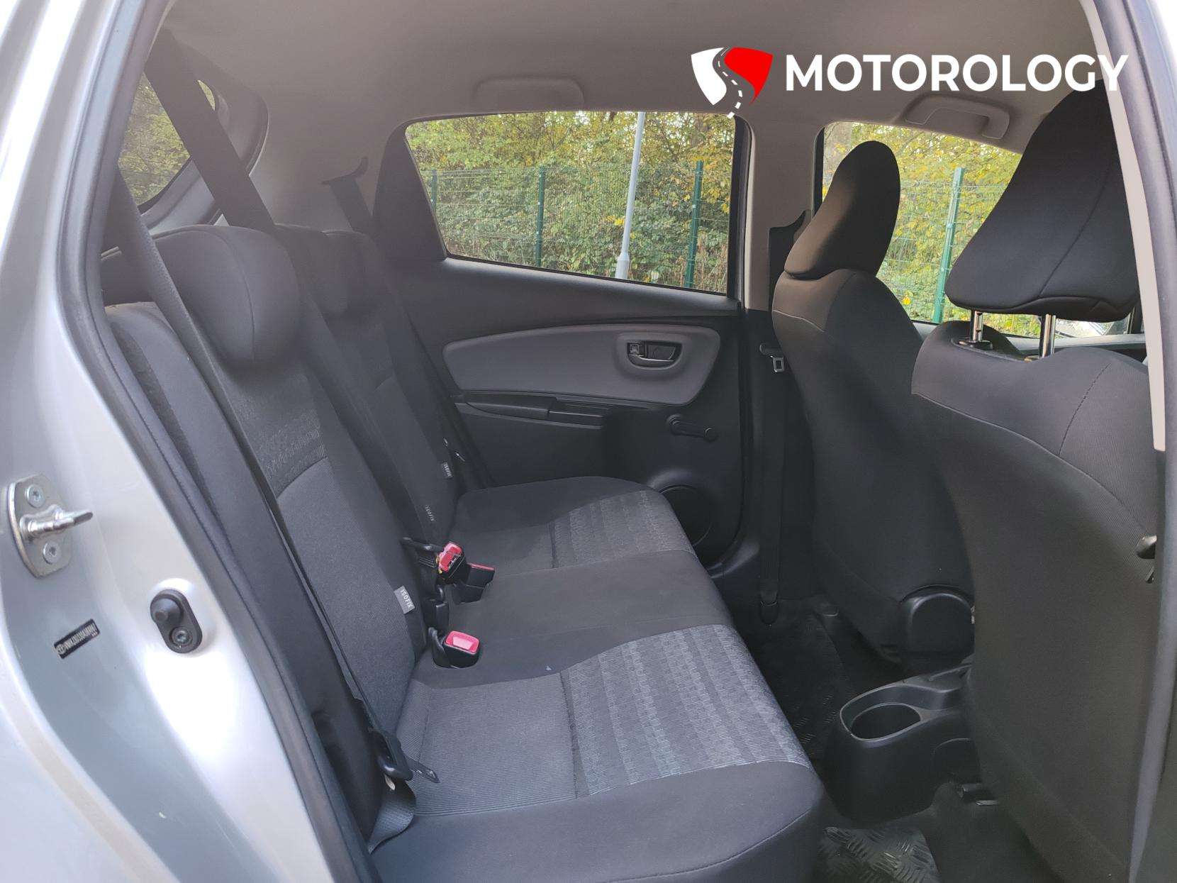 2016 TOYOTA YARIS 2016 TOYOTA YARIS