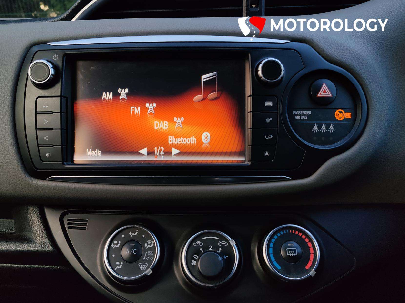 2016 TOYOTA YARIS 2016 TOYOTA YARIS