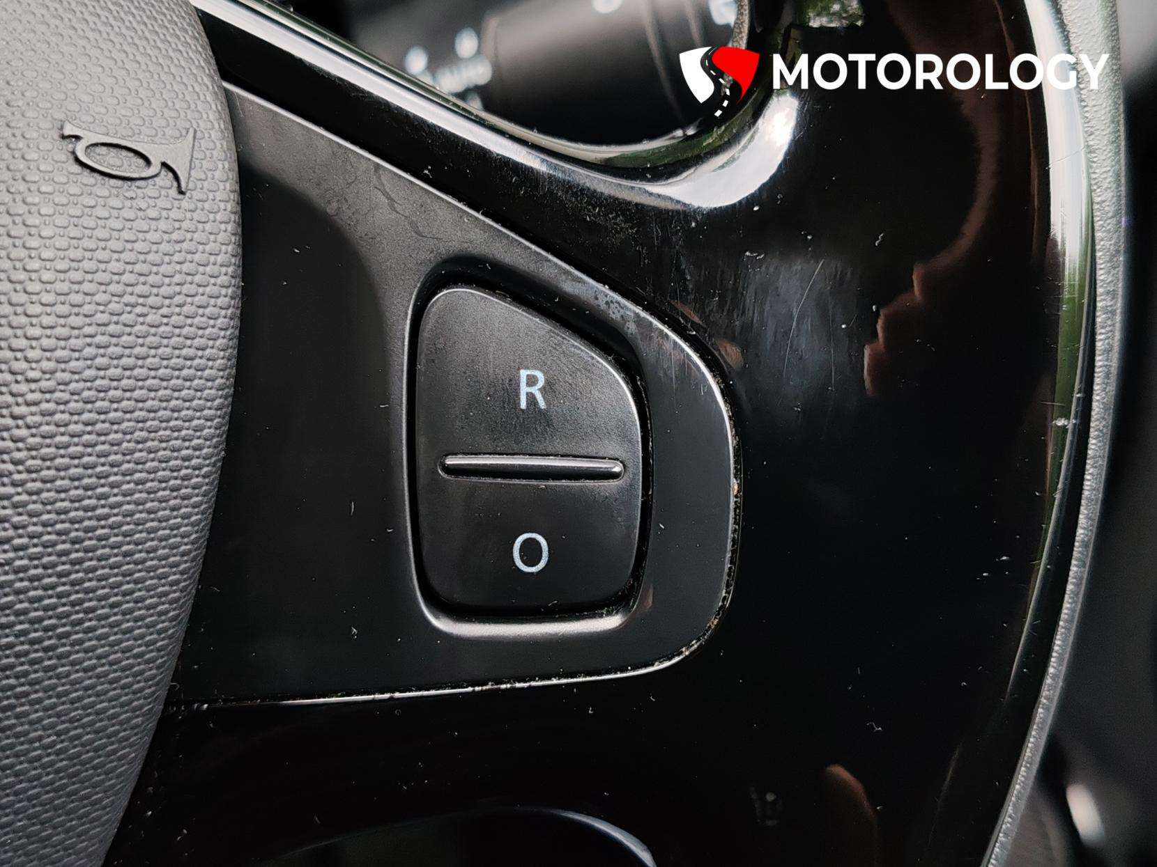 2015 RENAULT CLIO 2015 RENAULT CLIO