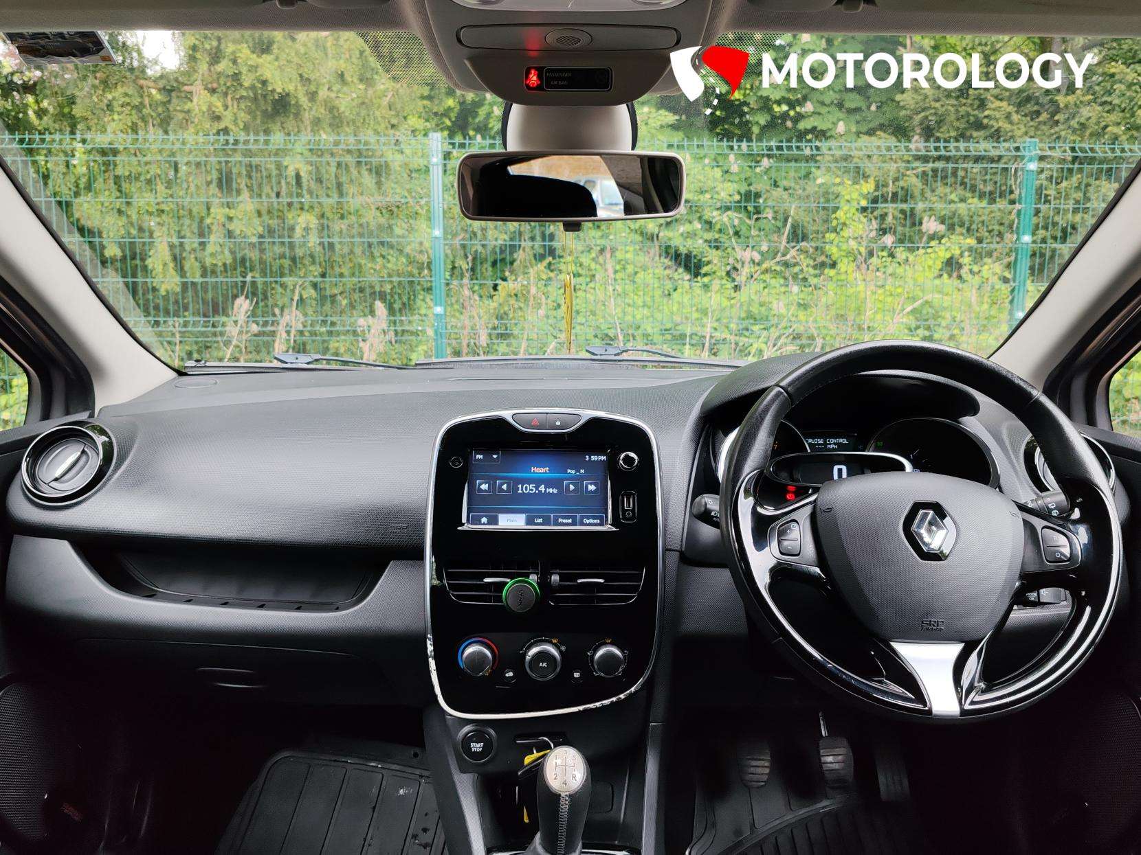 2015 RENAULT CLIO 2015 RENAULT CLIO