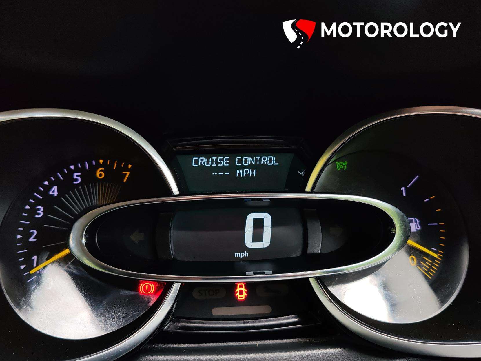 2015 RENAULT CLIO 2015 RENAULT CLIO