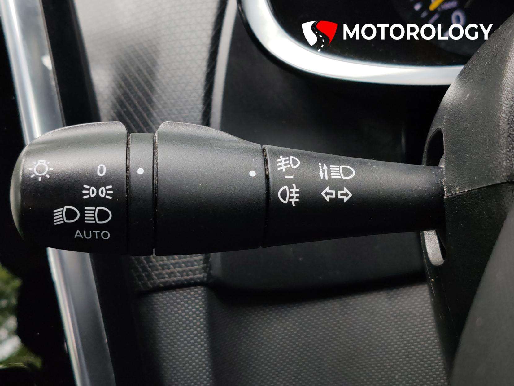 2015 RENAULT CLIO 2015 RENAULT CLIO