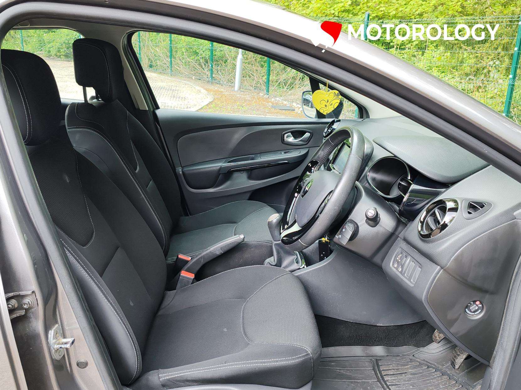 2015 RENAULT CLIO 2015 RENAULT CLIO