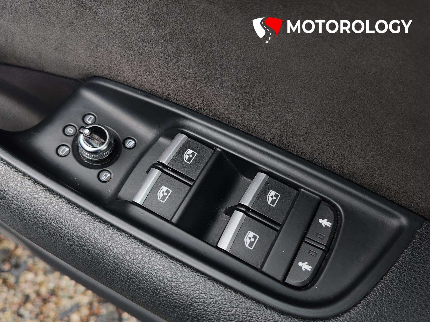 2018 AUDI Q7 2018 AUDI Q7
