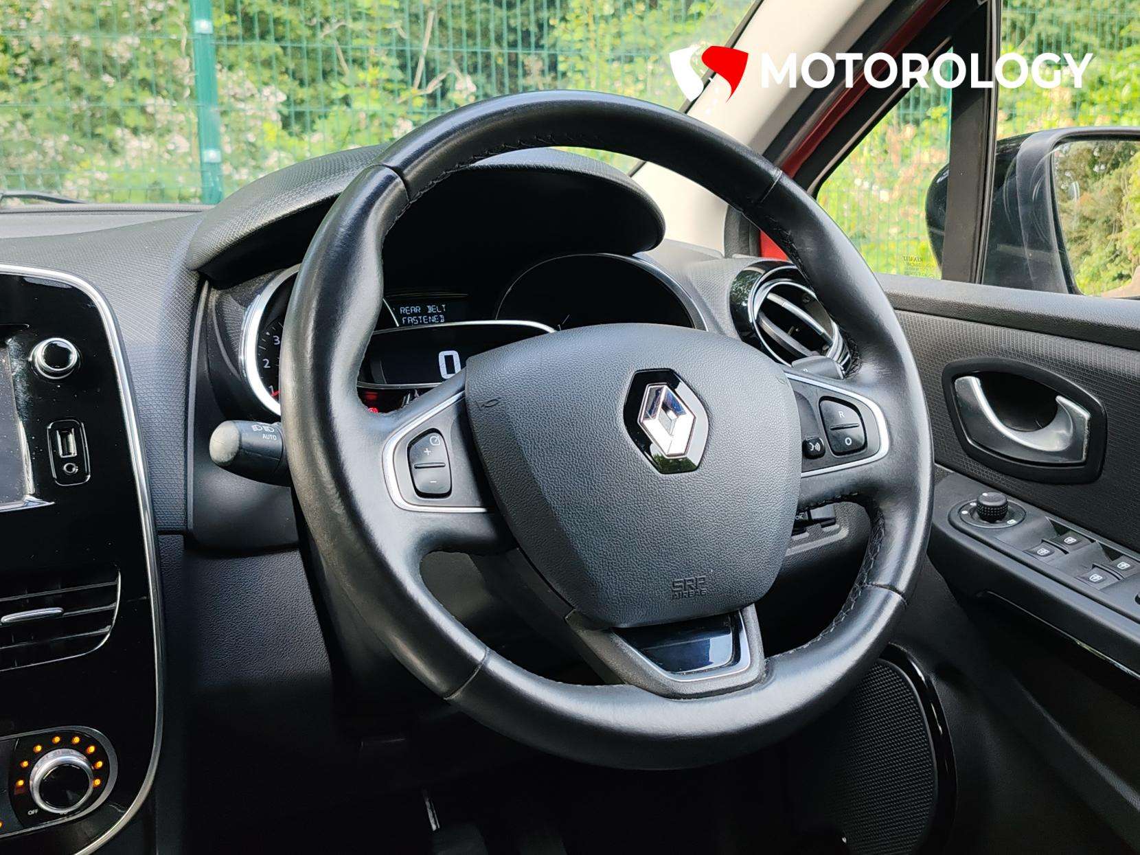 2016 RENAULT CLIO 2016 RENAULT CLIO