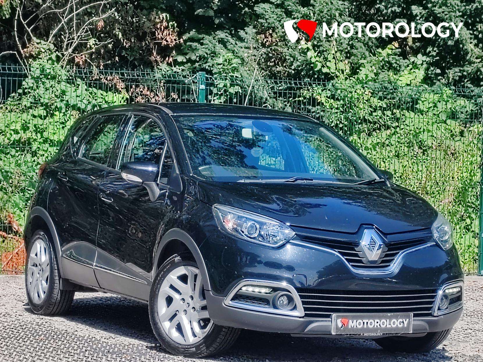 A 2016 RENAULT CAPTUR 1.5 dCi ENERGY Dynamique Nav SUV 5dr Diesel Manual Euro 6 (s/s) (90 ps) A 2016 RENAULT CAPTUR 1.5 dCi ENERGY Dynamique Nav SUV 5dr Diesel Manual Euro 6 (s/s) (90 ps)