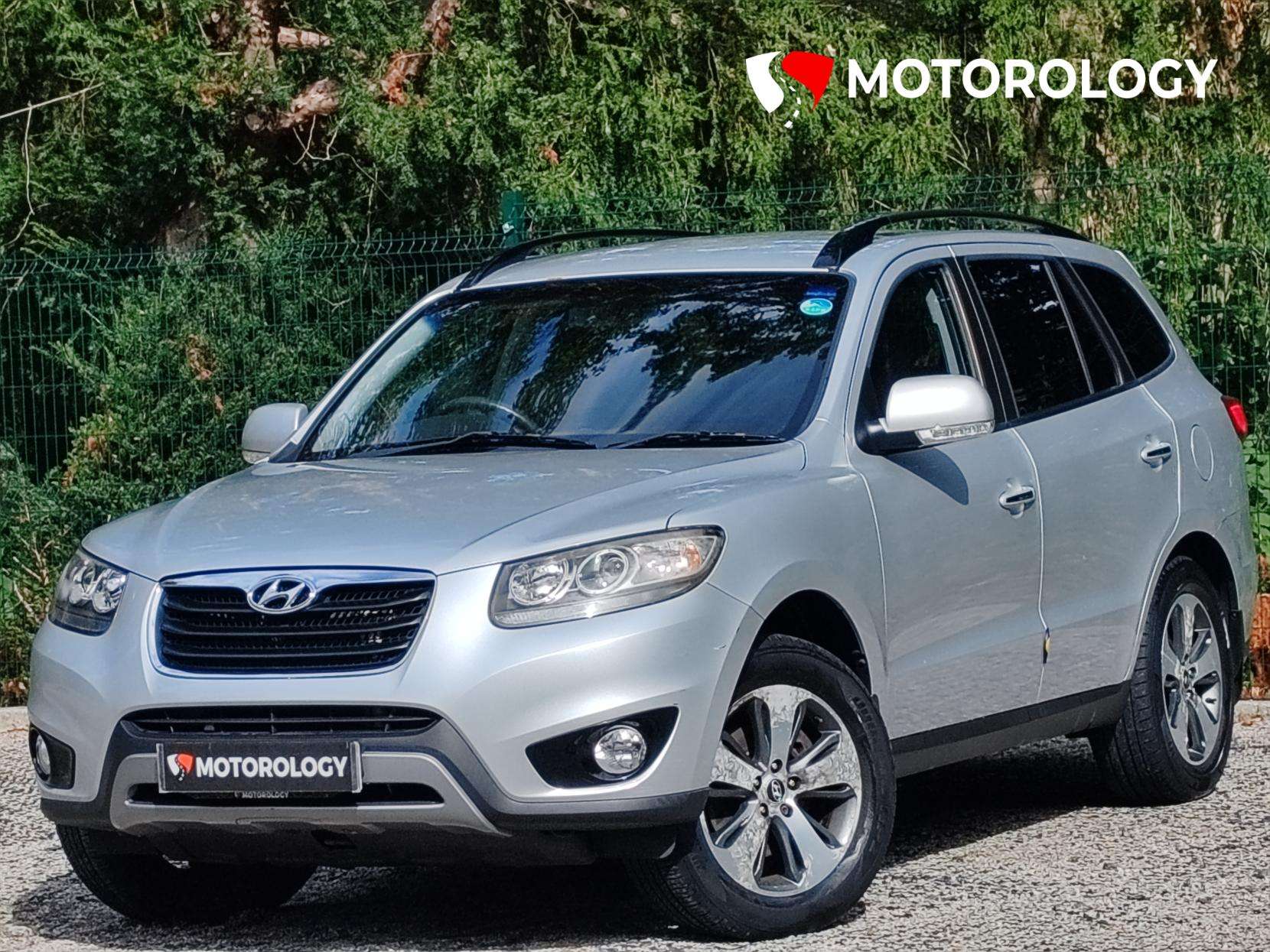 A 2012 HYUNDAI SANTA FE 2.2 CRDi Premium SUV 5dr Diesel Auto 4WD Euro 5 (7 seat) (194 bhp) A 2012 HYUNDAI SANTA FE 2.2 CRDi Premium SUV 5dr Diesel Auto 4WD Euro 5 (7 seat) (194 bhp)