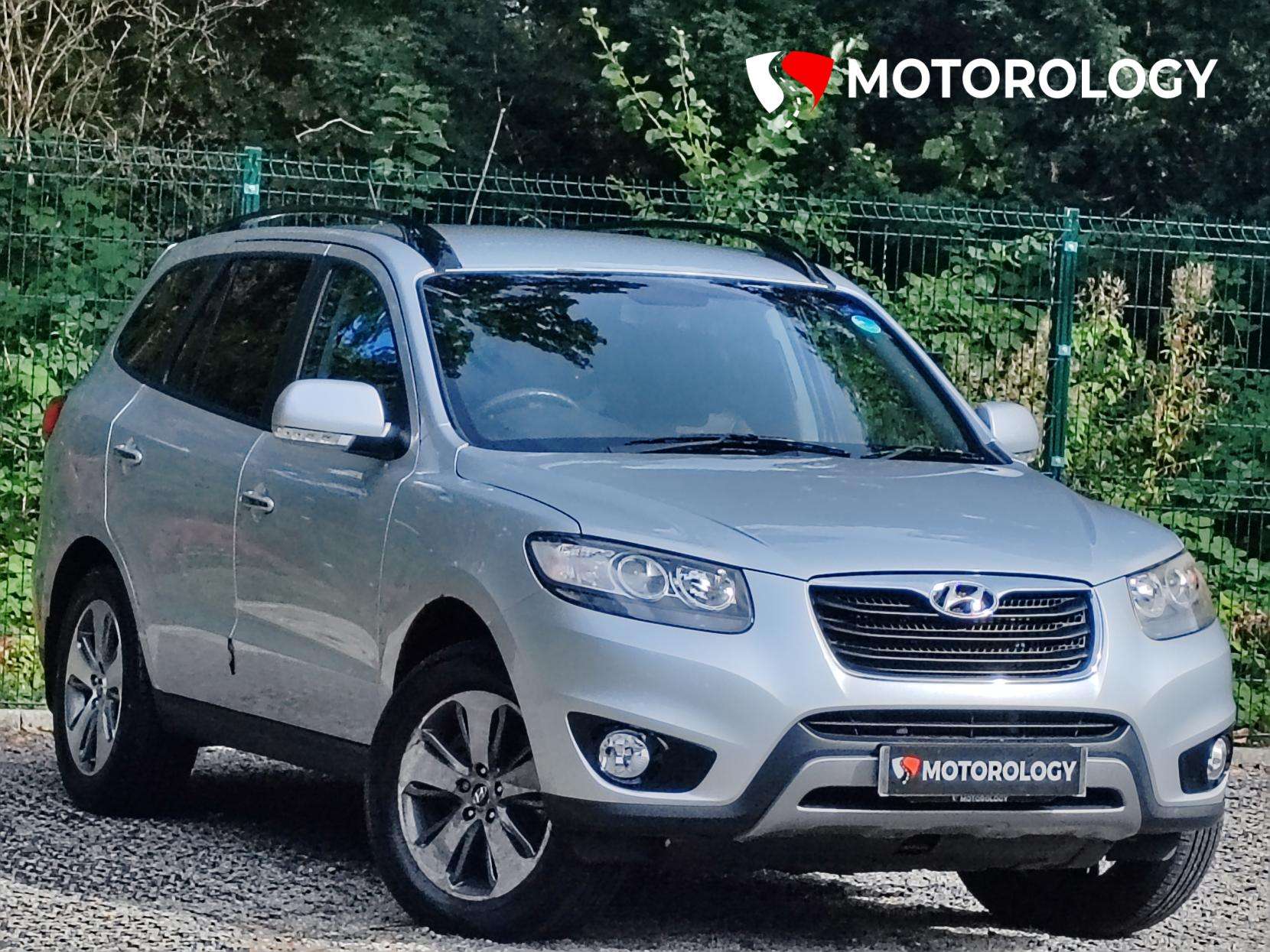 A 2012 HYUNDAI SANTA FE 2.2 CRDi Premium SUV 5dr Diesel Auto 4WD Euro 5 (7 seat) (194 bhp) A 2012 HYUNDAI SANTA FE 2.2 CRDi Premium SUV 5dr Diesel Auto 4WD Euro 5 (7 seat) (194 bhp)