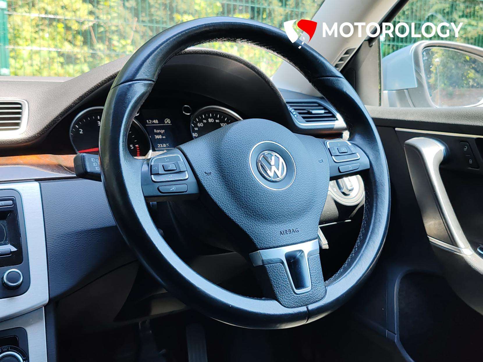 2012 VOLKSWAGEN PASSAT 2012 VOLKSWAGEN PASSAT