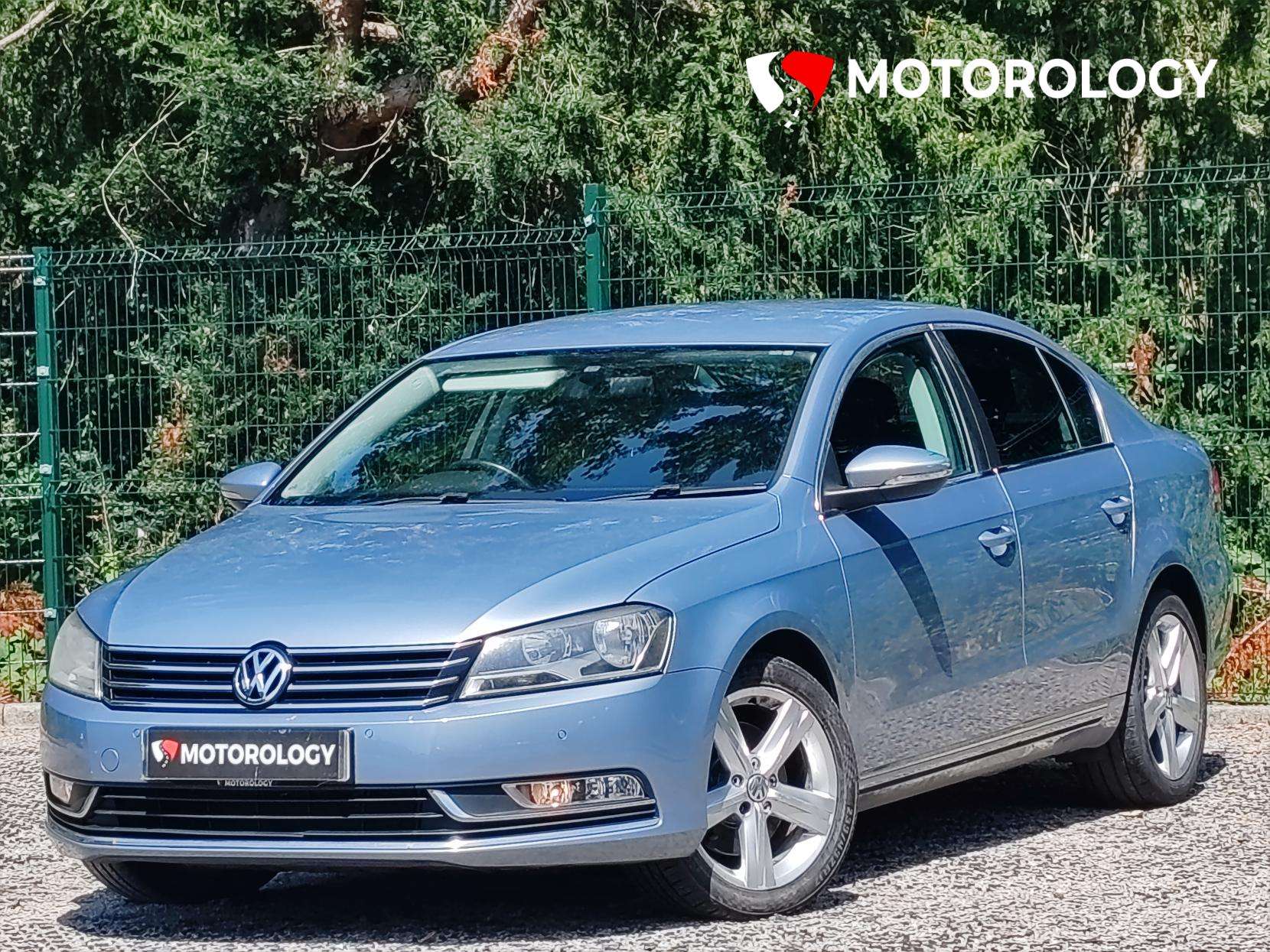 A 2012 VOLKSWAGEN PASSAT 2.0 TDI BlueMotion Tech SE Saloon 4dr Diesel Manual Euro 5 (s/s) (140 ps) A 2012 VOLKSWAGEN PASSAT 2.0 TDI BlueMotion Tech SE Saloon 4dr Diesel Manual Euro 5 (s/s) (140 ps)