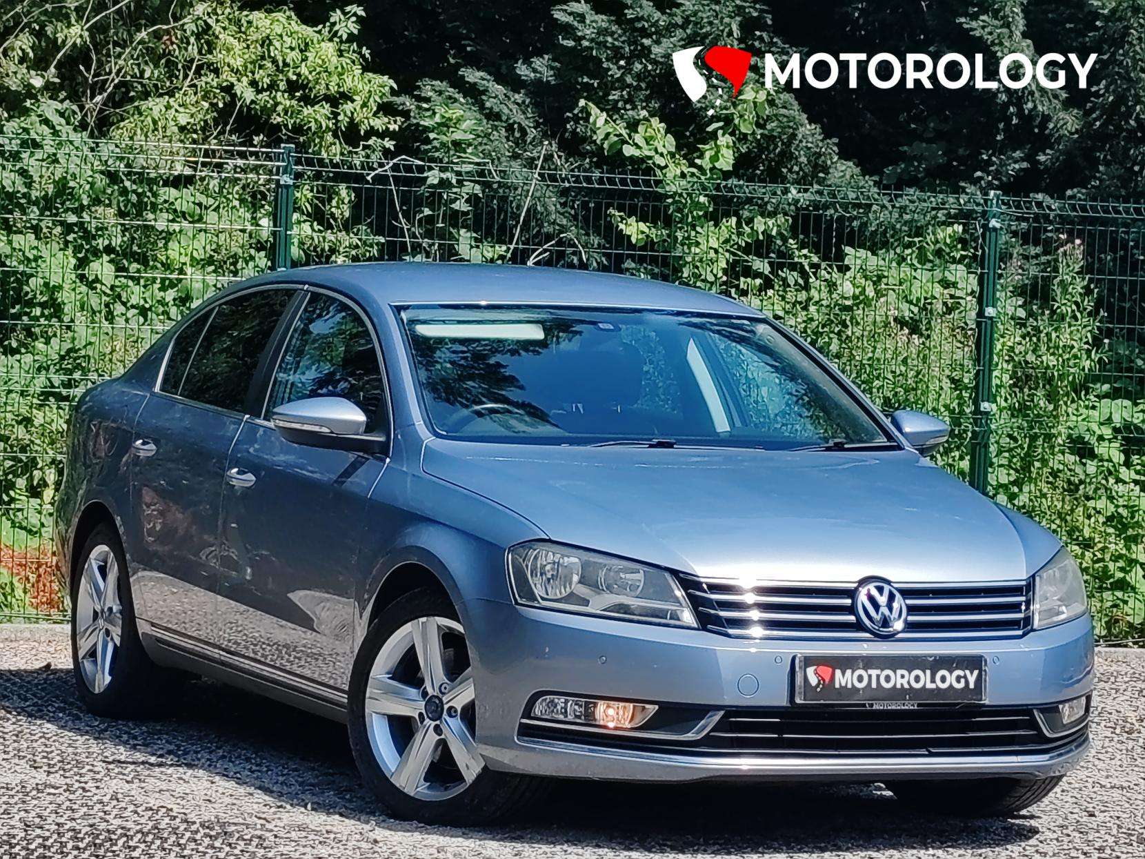 A 2012 VOLKSWAGEN PASSAT 2.0 TDI BlueMotion Tech SE Saloon 4dr Diesel Manual Euro 5 (s/s) (140 ps) A 2012 VOLKSWAGEN PASSAT 2.0 TDI BlueMotion Tech SE Saloon 4dr Diesel Manual Euro 5 (s/s) (140 ps)