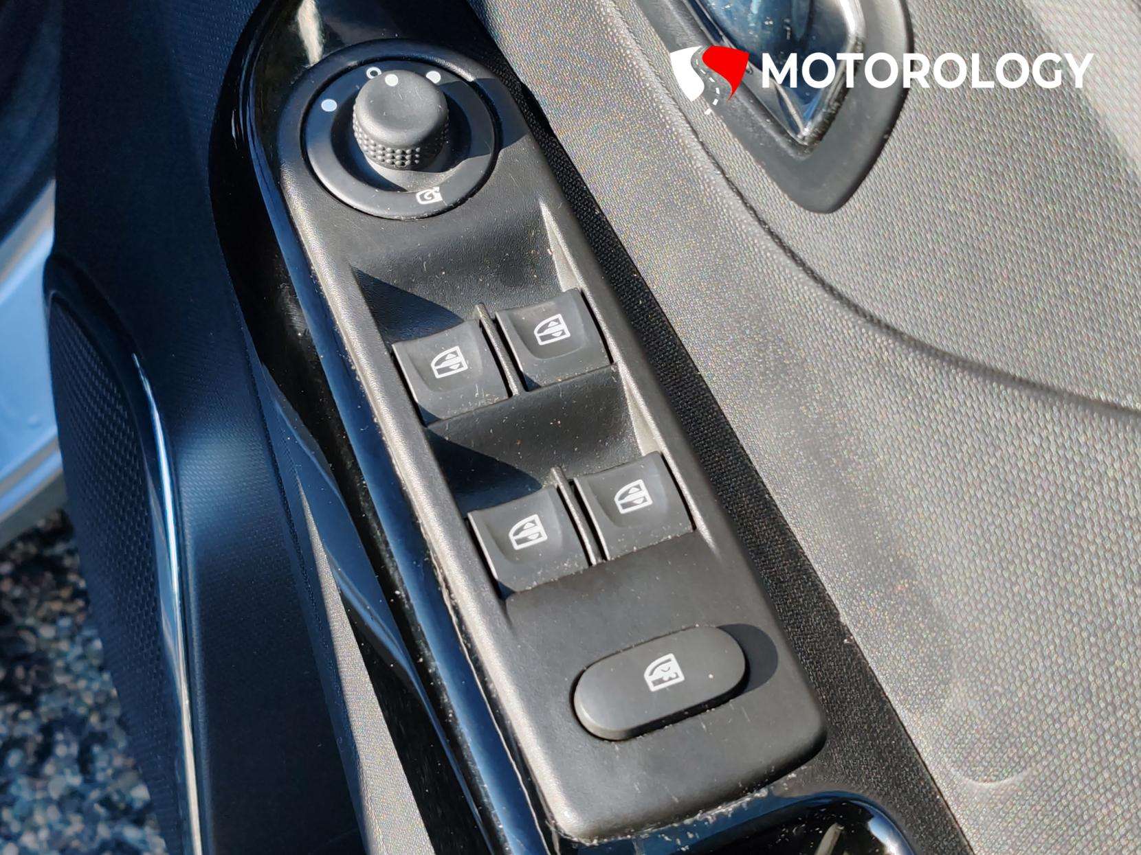 2015 RENAULT CAPTUR 2015 RENAULT CAPTUR