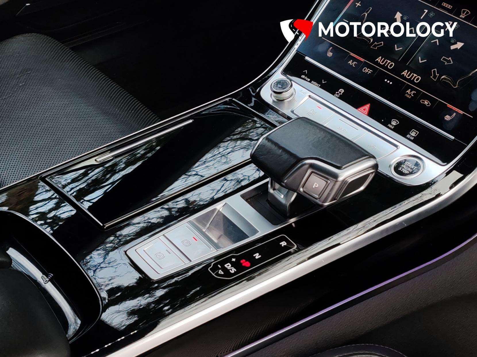 2021 AUDI A8 2021 AUDI A8