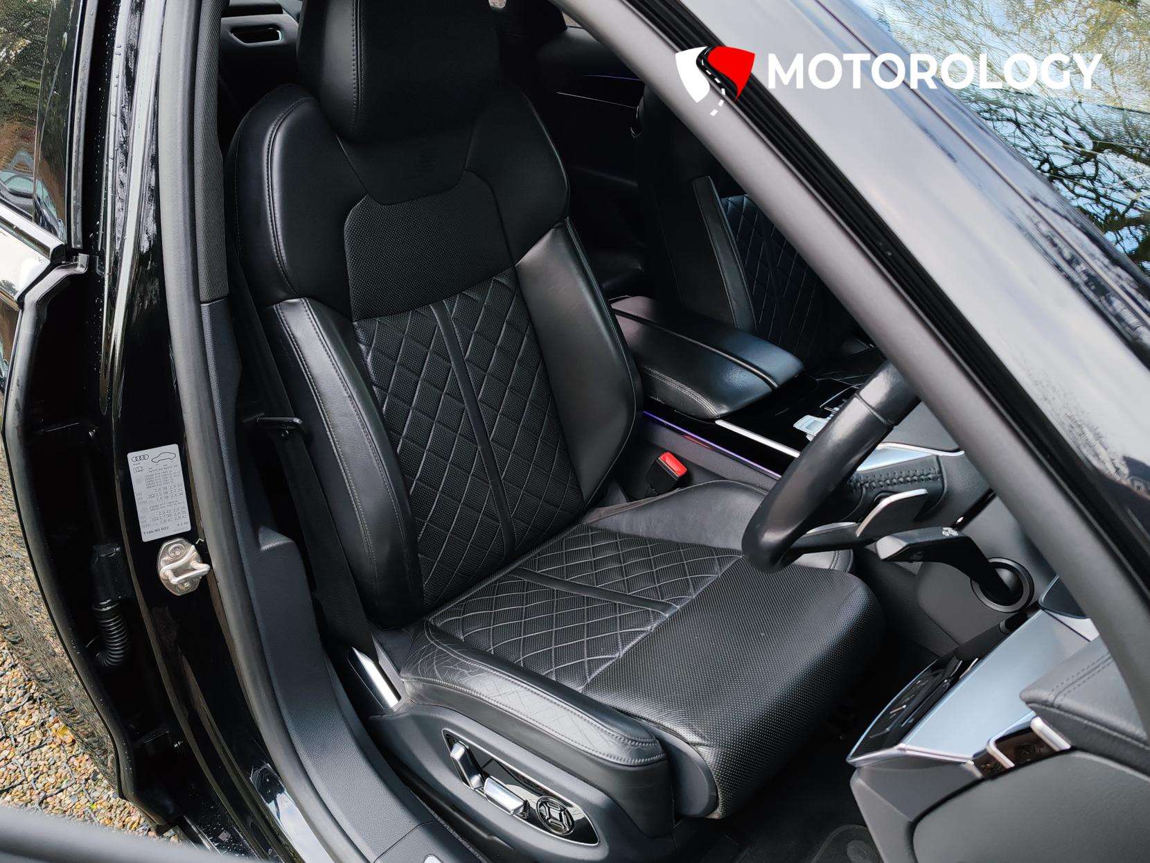 2021 AUDI A8 2021 AUDI A8