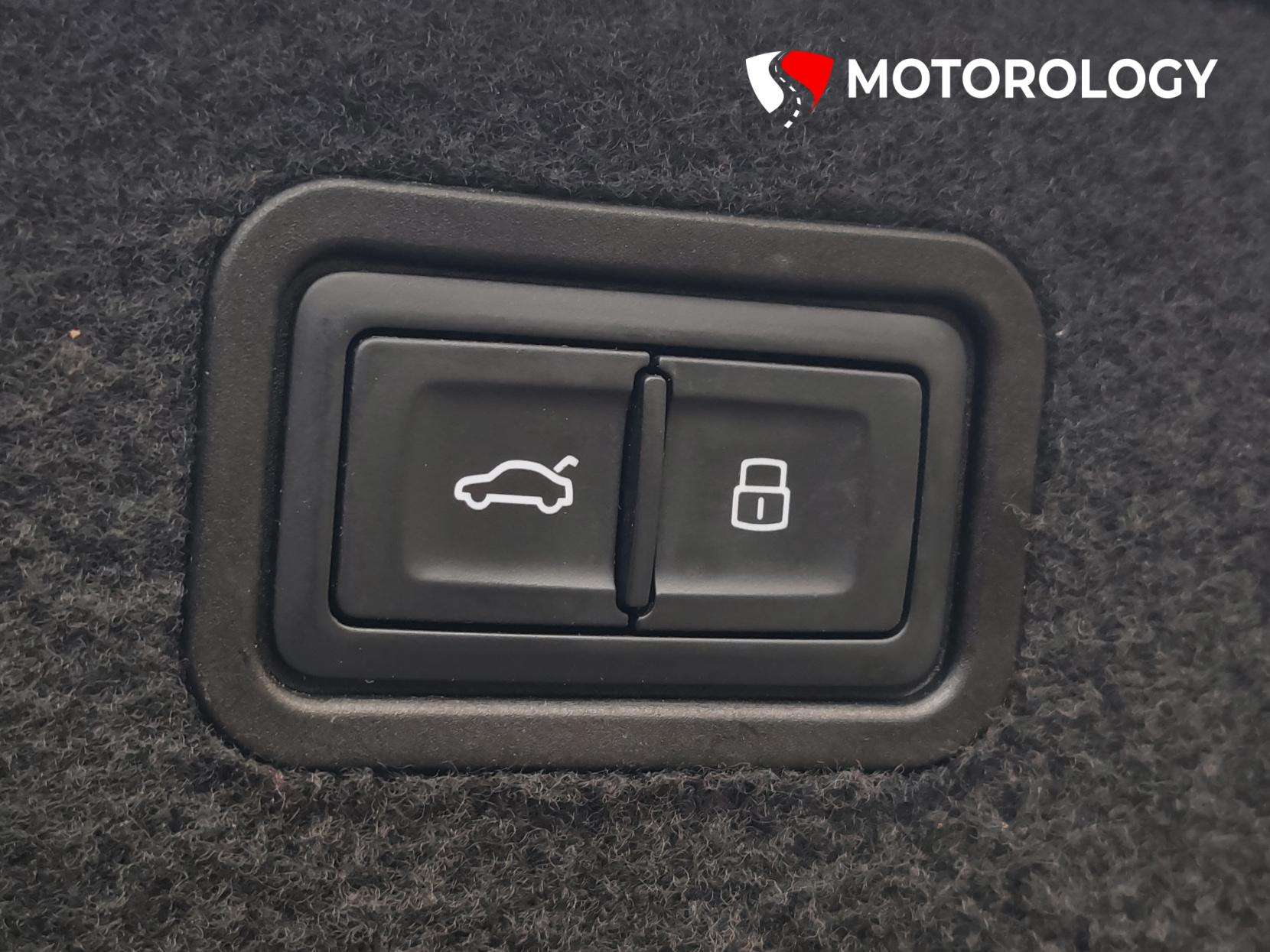 2021 AUDI A8 2021 AUDI A8