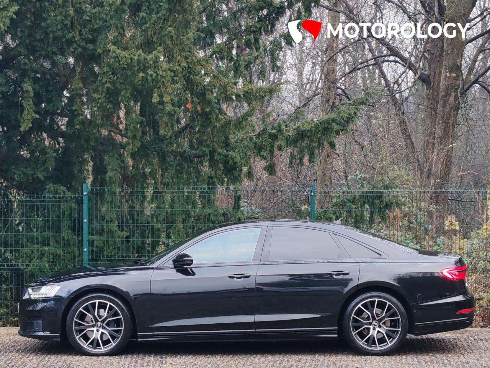 2021 AUDI A8 2021 AUDI A8