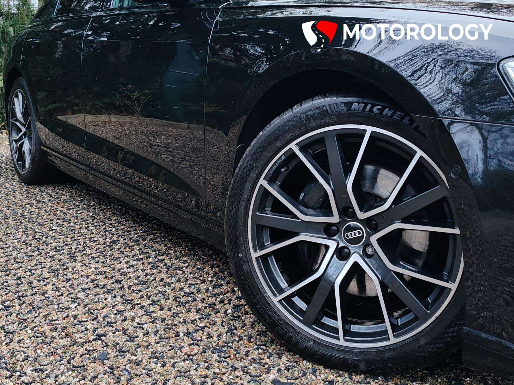 2021 AUDI A8 2021 AUDI A8