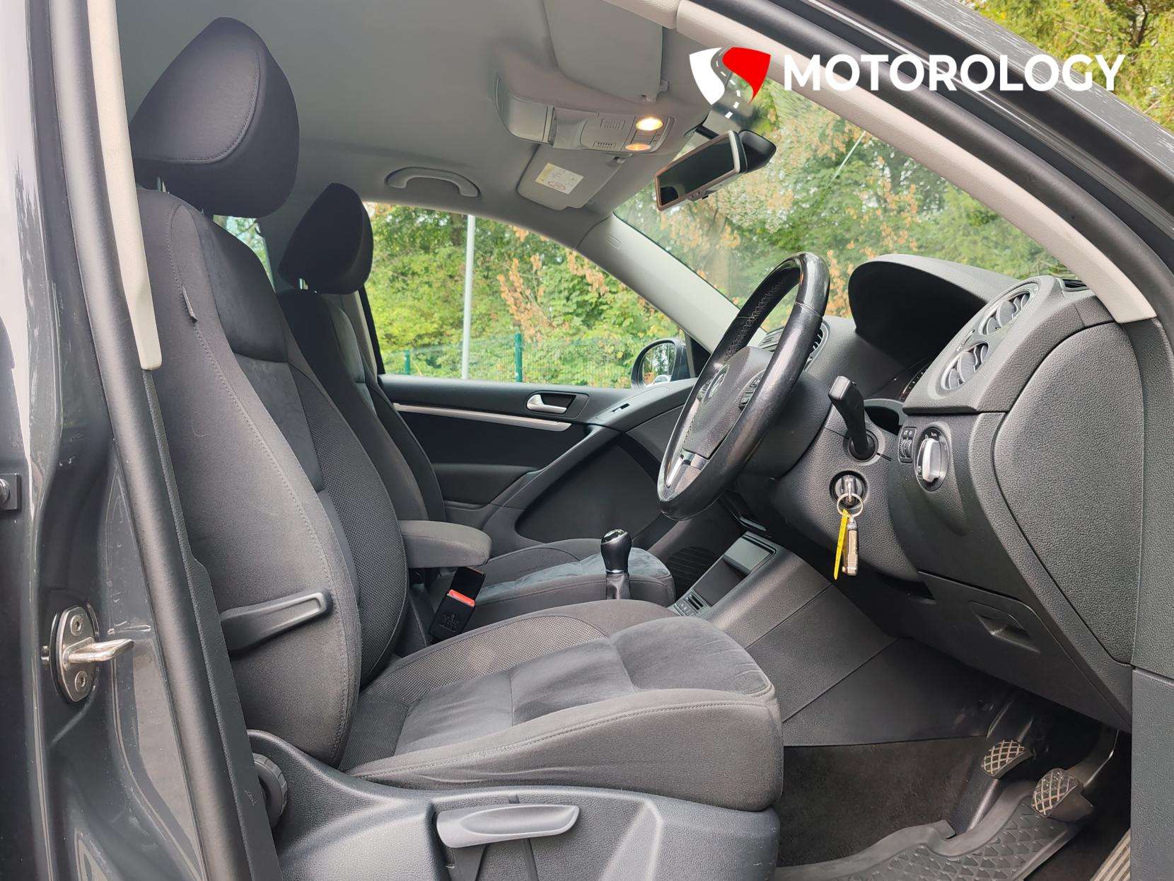 2015 VOLKSWAGEN TIGUAN 2015 VOLKSWAGEN TIGUAN