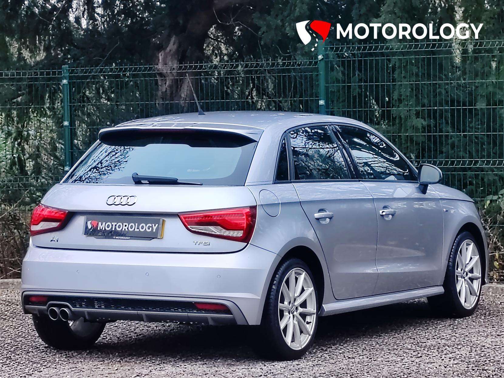 2017 AUDI A1 2017 AUDI A1