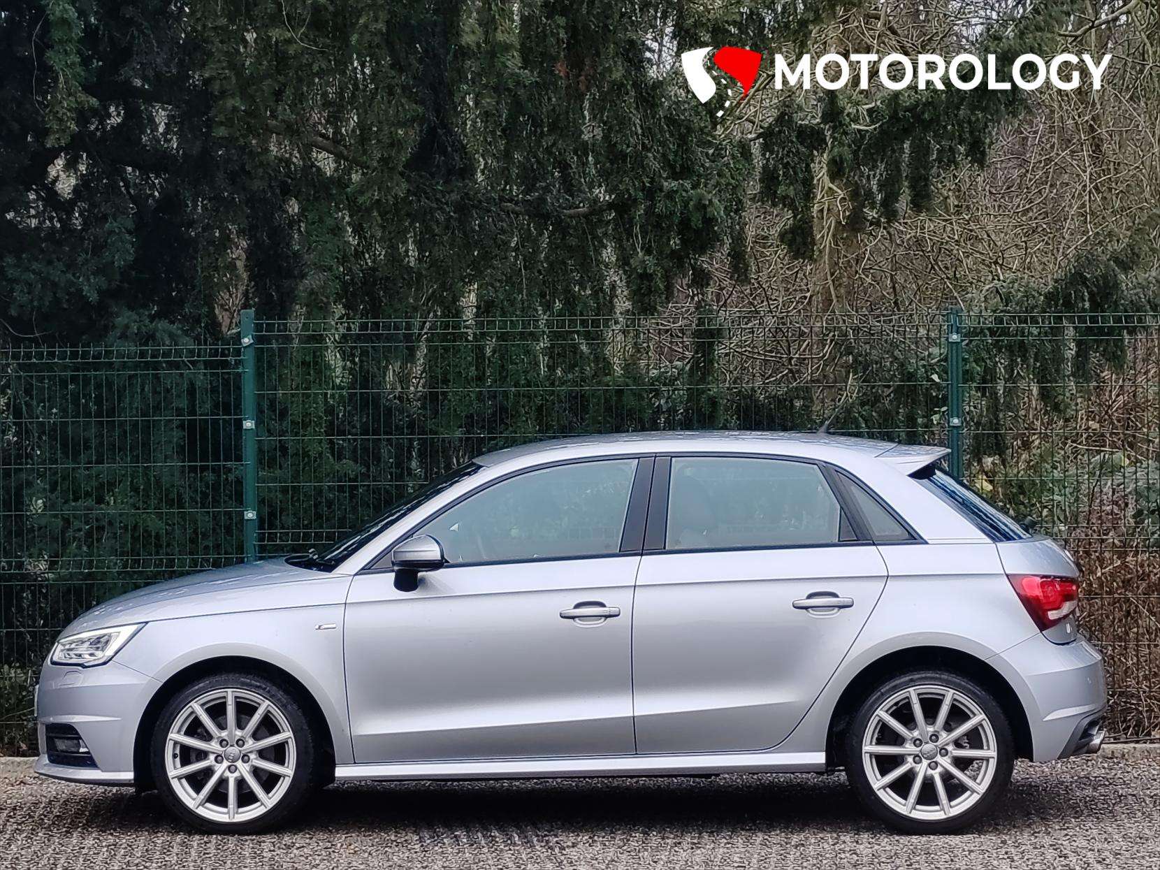 2017 AUDI A1 2017 AUDI A1