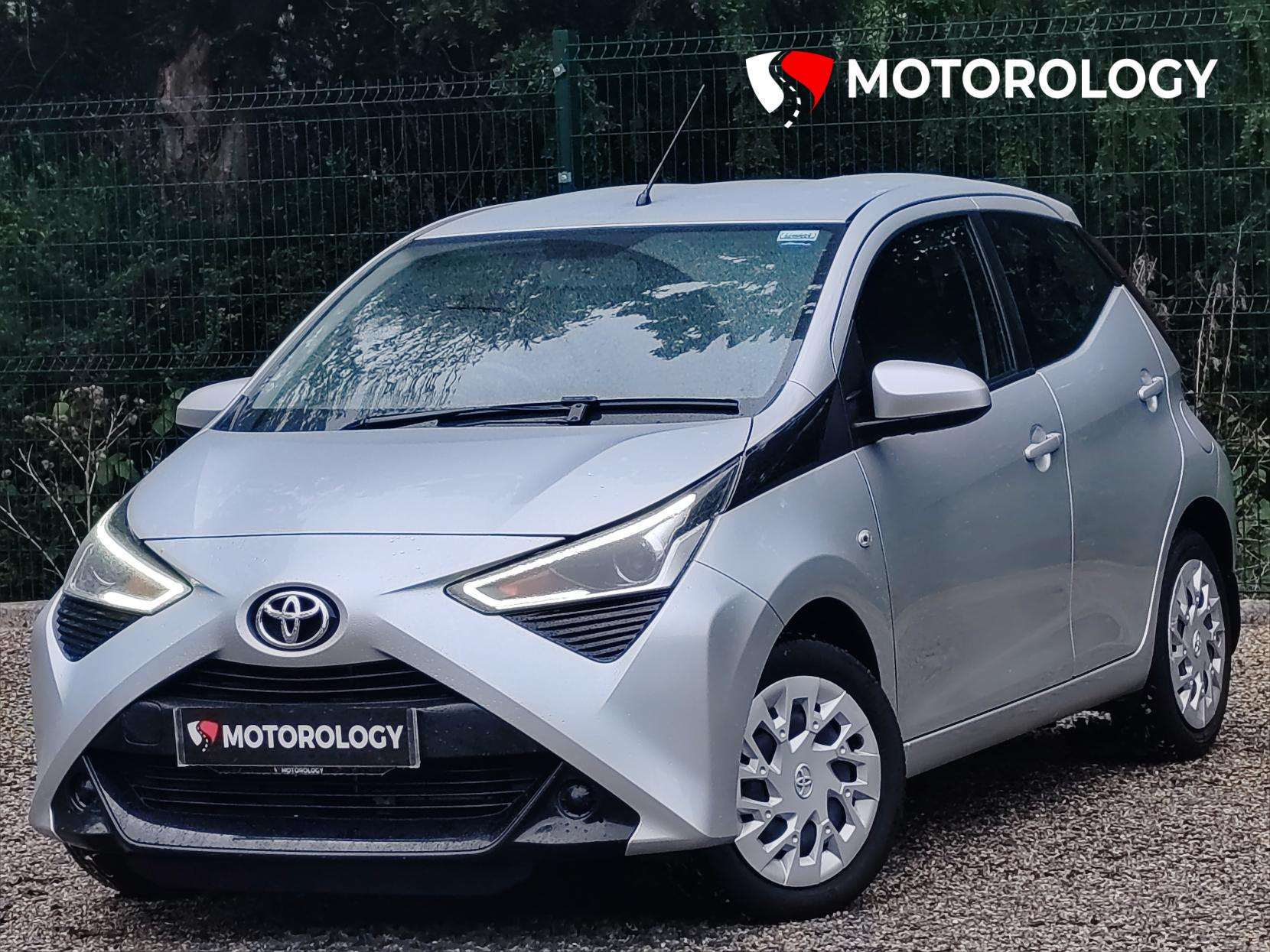 A 2018 TOYOTA AYGO 1.0 VVT-i x-play Hatchback 5dr Petrol Manual Euro 6 (71 ps) A 2018 TOYOTA AYGO 1.0 VVT-i x-play Hatchback 5dr Petrol Manual Euro 6 (71 ps)