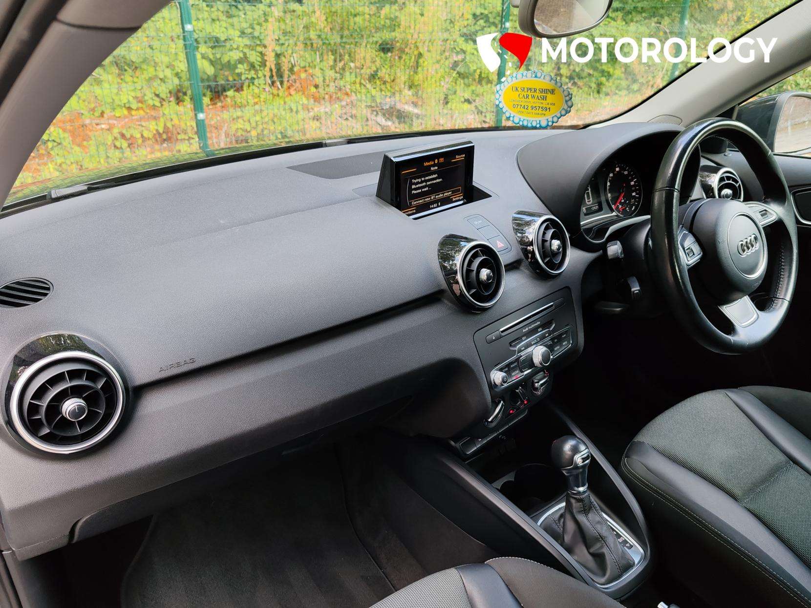 2017 AUDI A1 2017 AUDI A1
