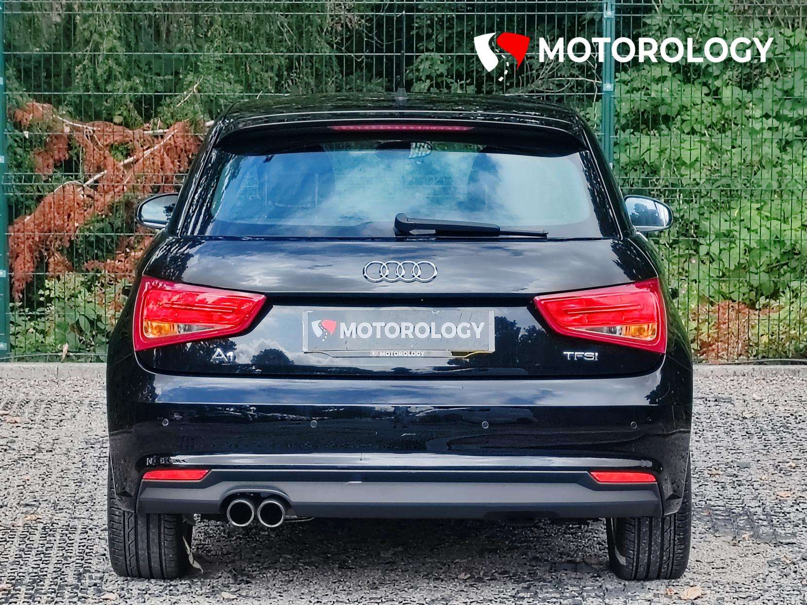 2017 AUDI A1 2017 AUDI A1