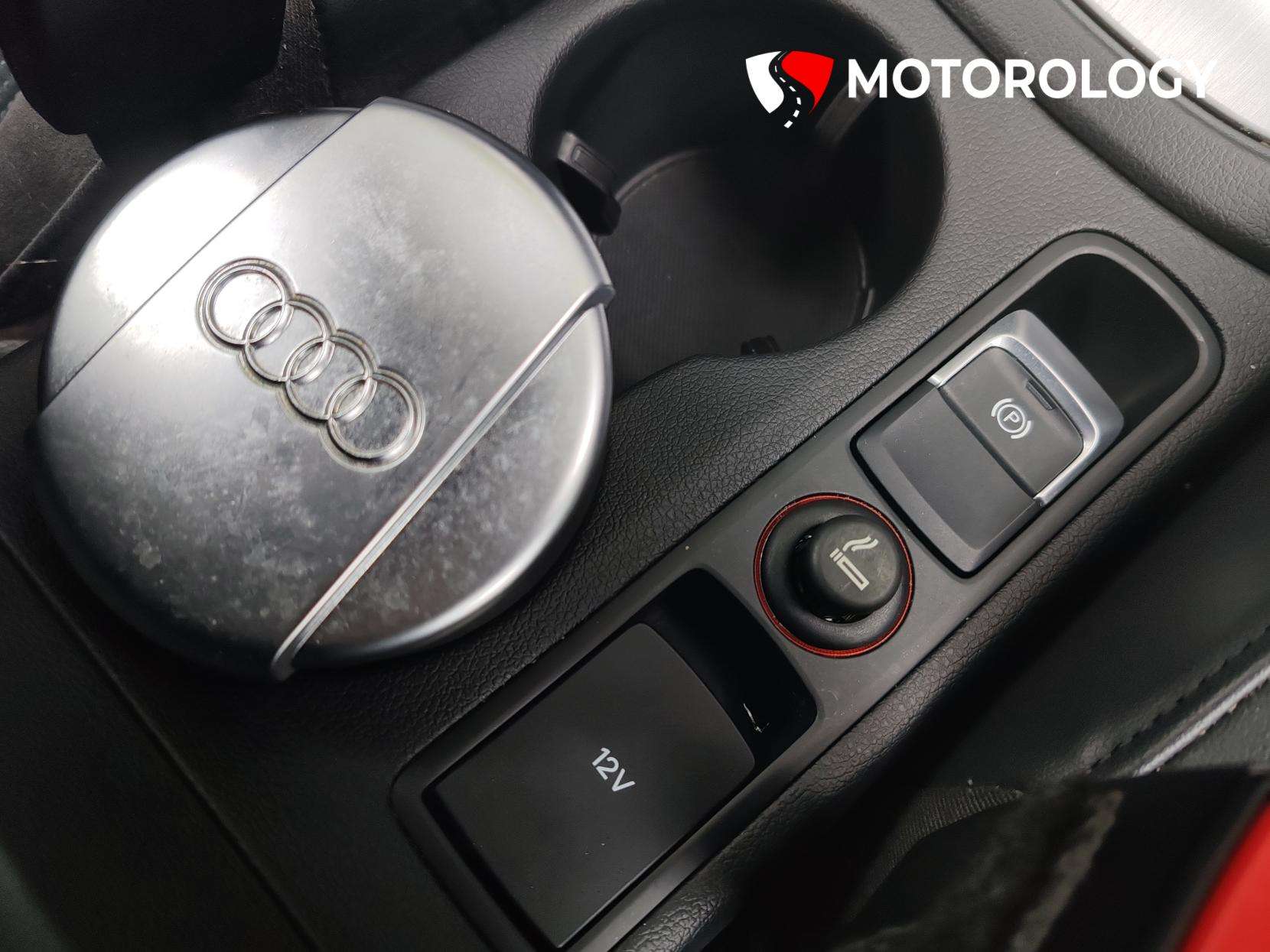 2013 AUDI Q3 2013 AUDI Q3